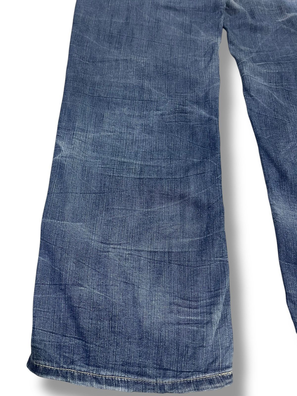 If Six Was Nine × Japanese Brand × Le Grande Bleu (L.G.B.) 🇯🇵 JAPANESE BRAND WASHED BLUE DISTRESSED DENIM Size US 34 / EU 50 - 9 Thumbnail