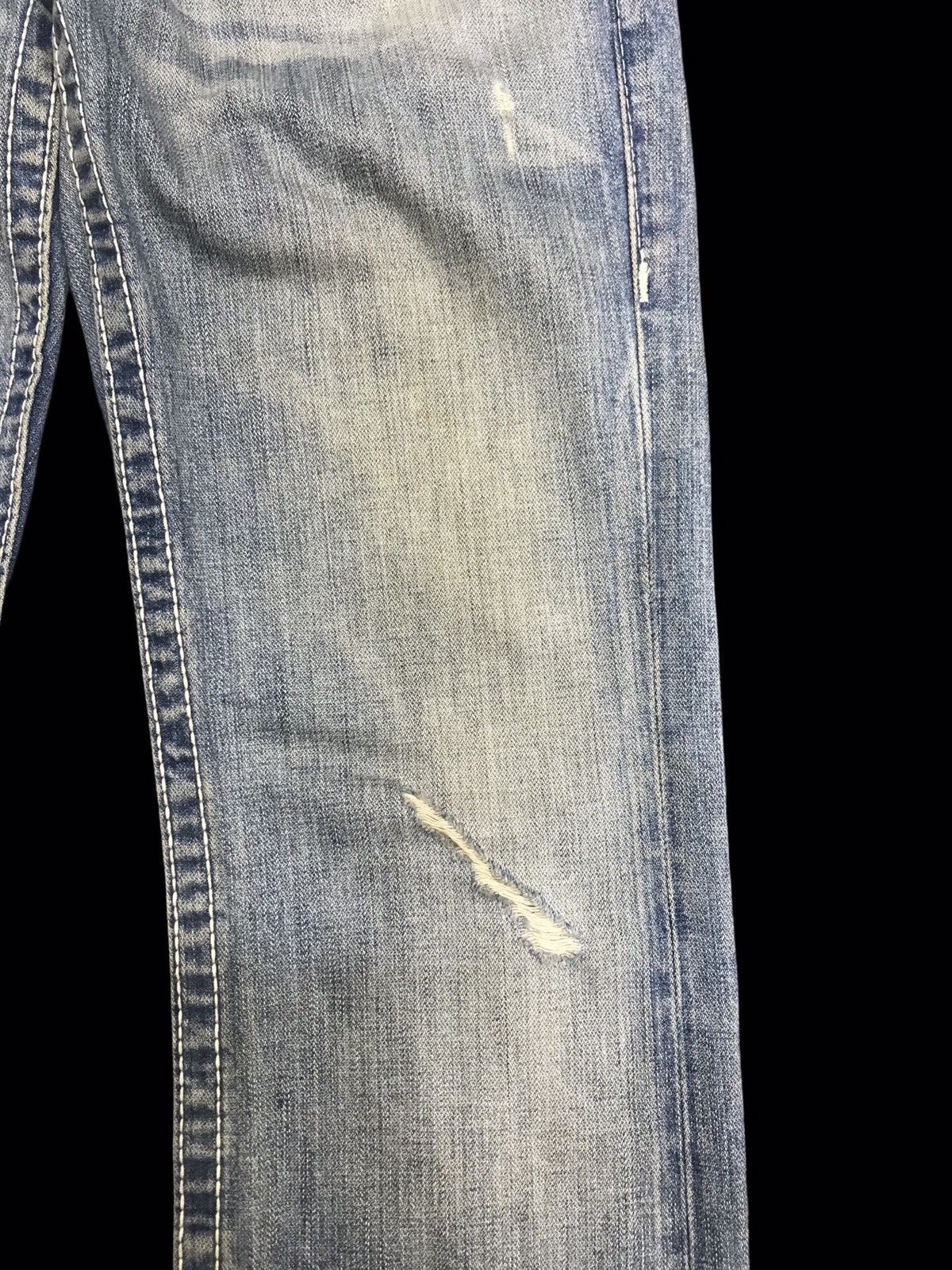 True Religion 💥THRASHED💥TRUE RELIGION LOW RISE DISTRESSED DENIM F377 Size US 29 - 3 Thumbnail