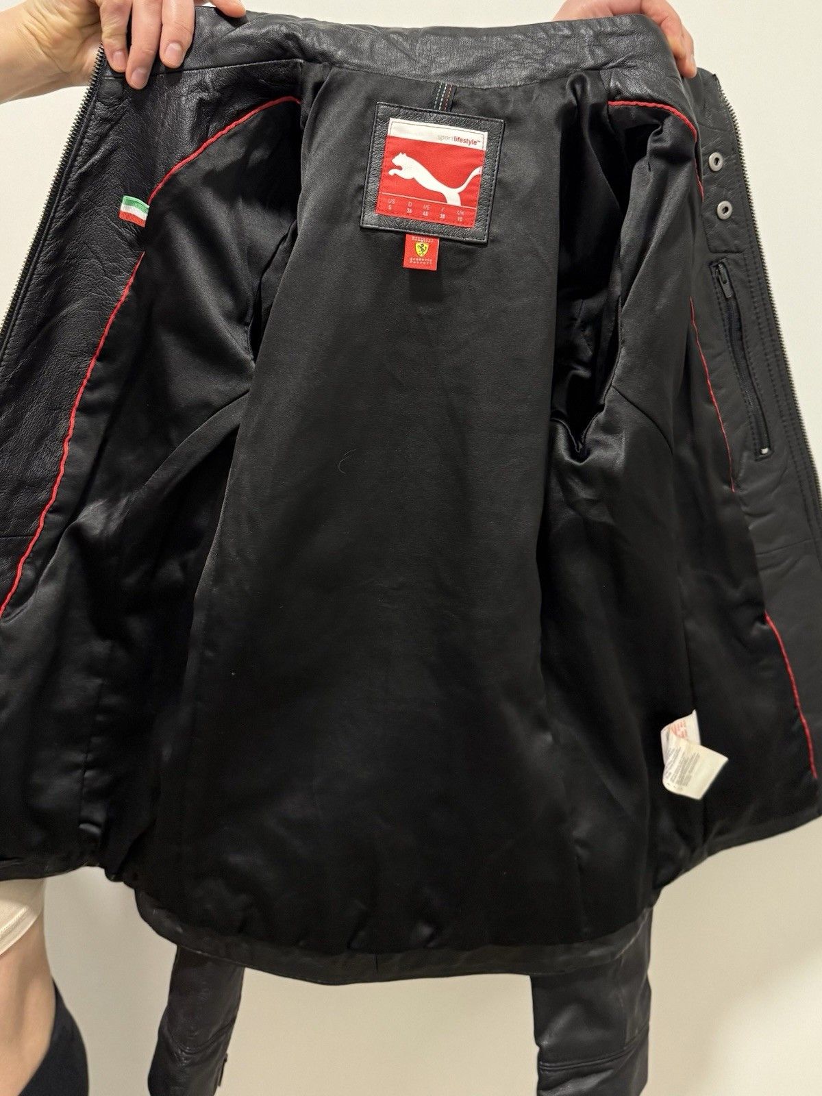 Ferrari × Puma DDP Puma Ferrari Leather Jacket Womens Biker Racing F1 Moto Size S / US 4 / IT 40 - 14 Thumbnail