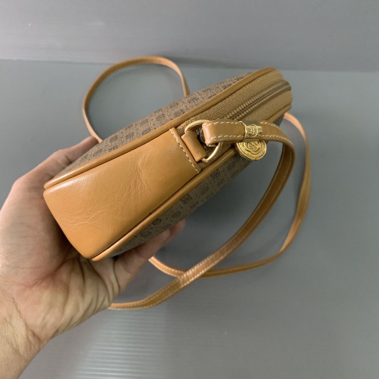 Gucci Gucci Monogram Vintage Sling Bag Size ONE SIZE - 6 Thumbnail