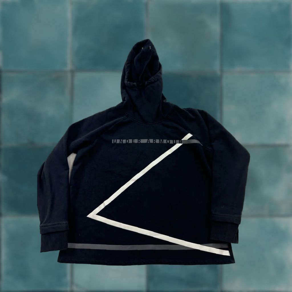 Under Armour Under Armour Hoodie Sweatshirt Womens Medium Black Loose Fit Pullover Size M / US 6-8 / IT 42-44 - 1 Thumbnail
