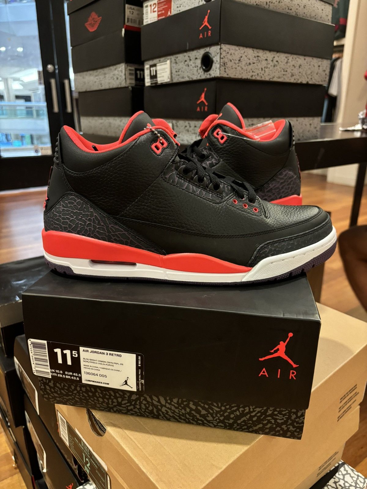 Jordan Brand Jordan 3 retro ‘crimson’ Size US 11.5 / EU 44-45 - 1 Thumbnail