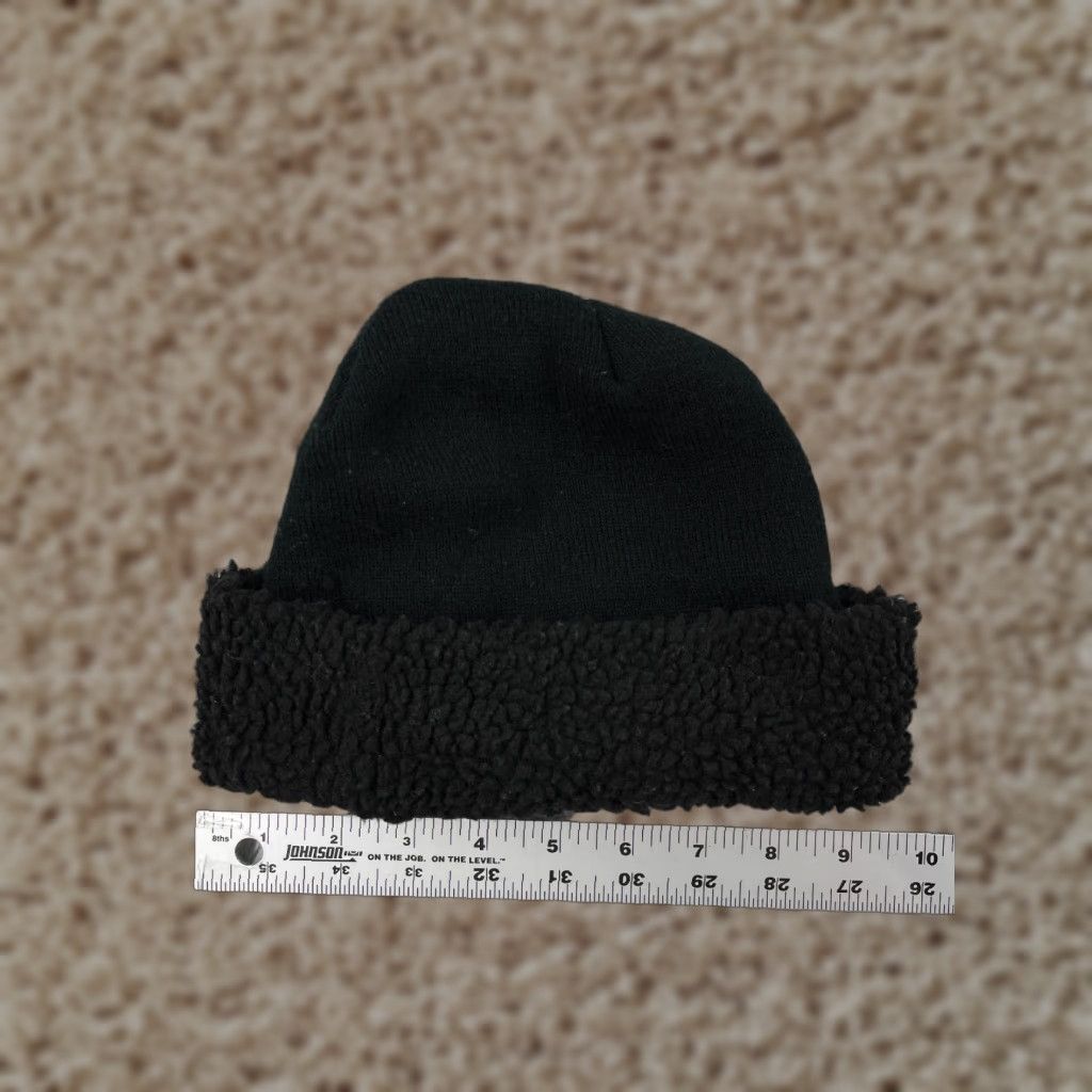 Vintage Rue21 Beanie Toque Beanie Hat Womens Black Knit Acrylic Polyester Faux Fur Cuff Ski Outdoor Winter 1 Size Womens Size ONE SIZE - 1 Thumbnail