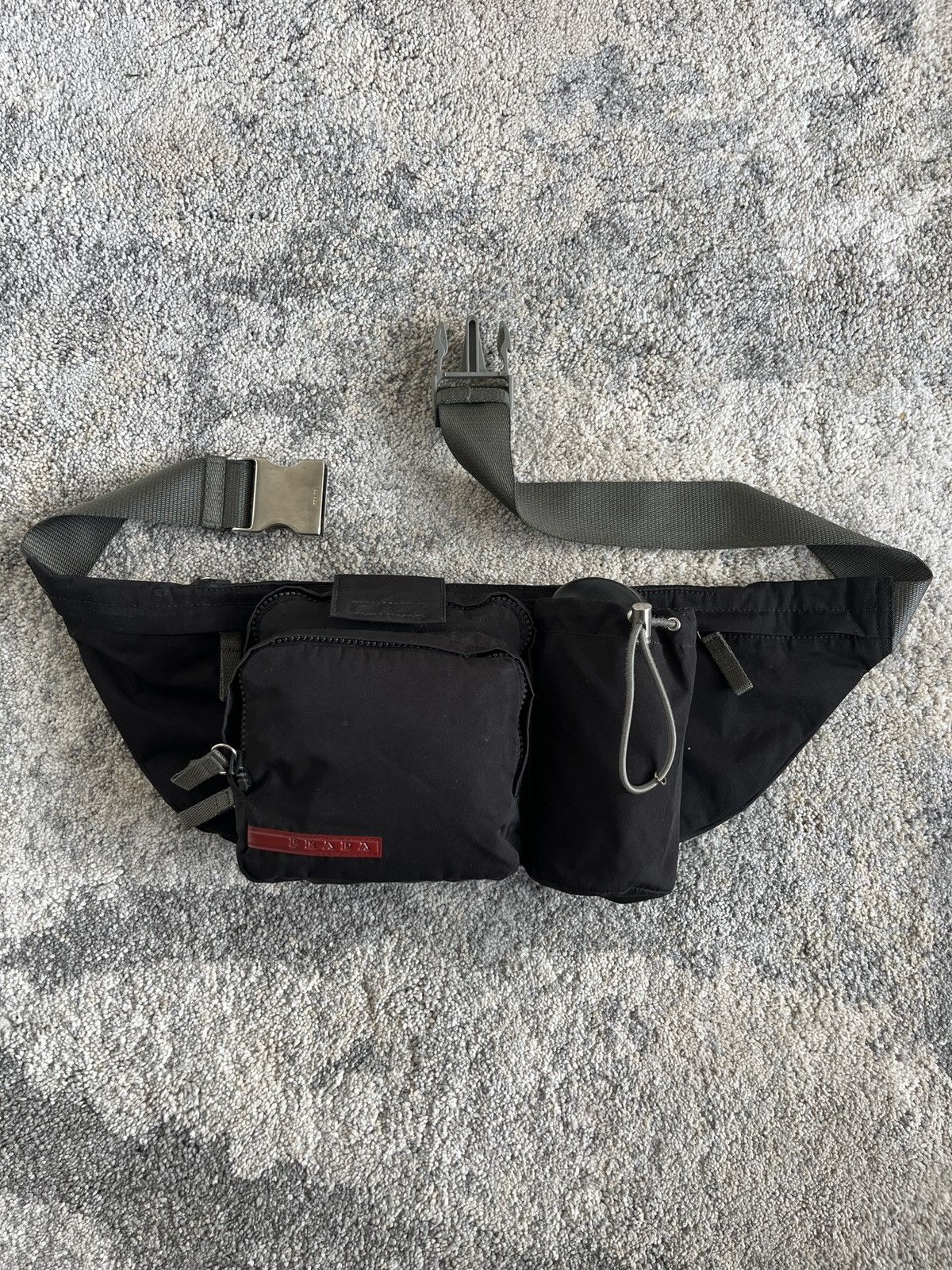 【Prada】テクニカル fabric washbag Prada Technical Fabric Black Wash Bag | eBay UK