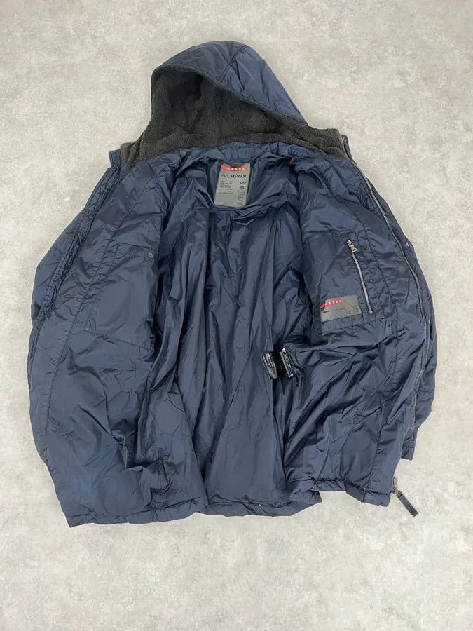 Prada AW2006 Prada Navy Fur Collar Heavy Puffer Jacket Size US L / EU 52-54 / 3 - 8 Thumbnail
