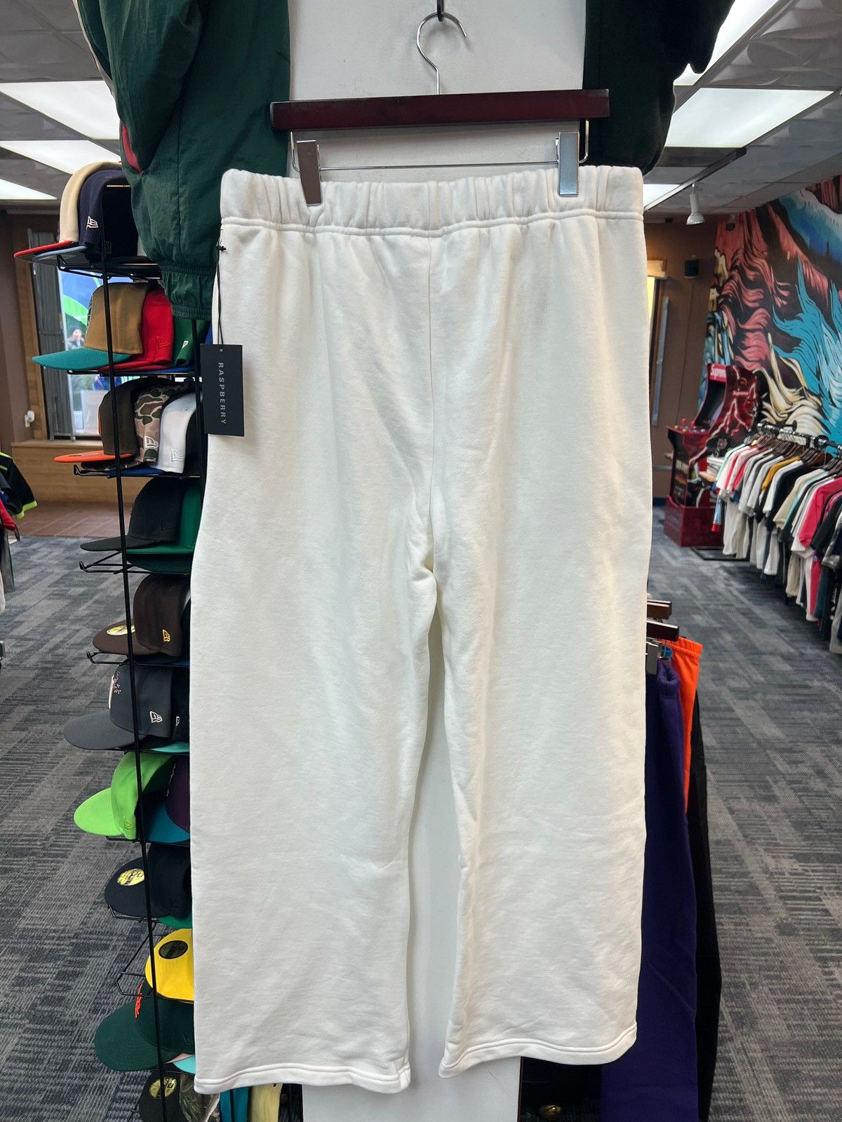 The GV Gallery GV Raspberry Hills Skip to my Lou Sweatpants Size US 36 / EU 52 - 2 Thumbnail