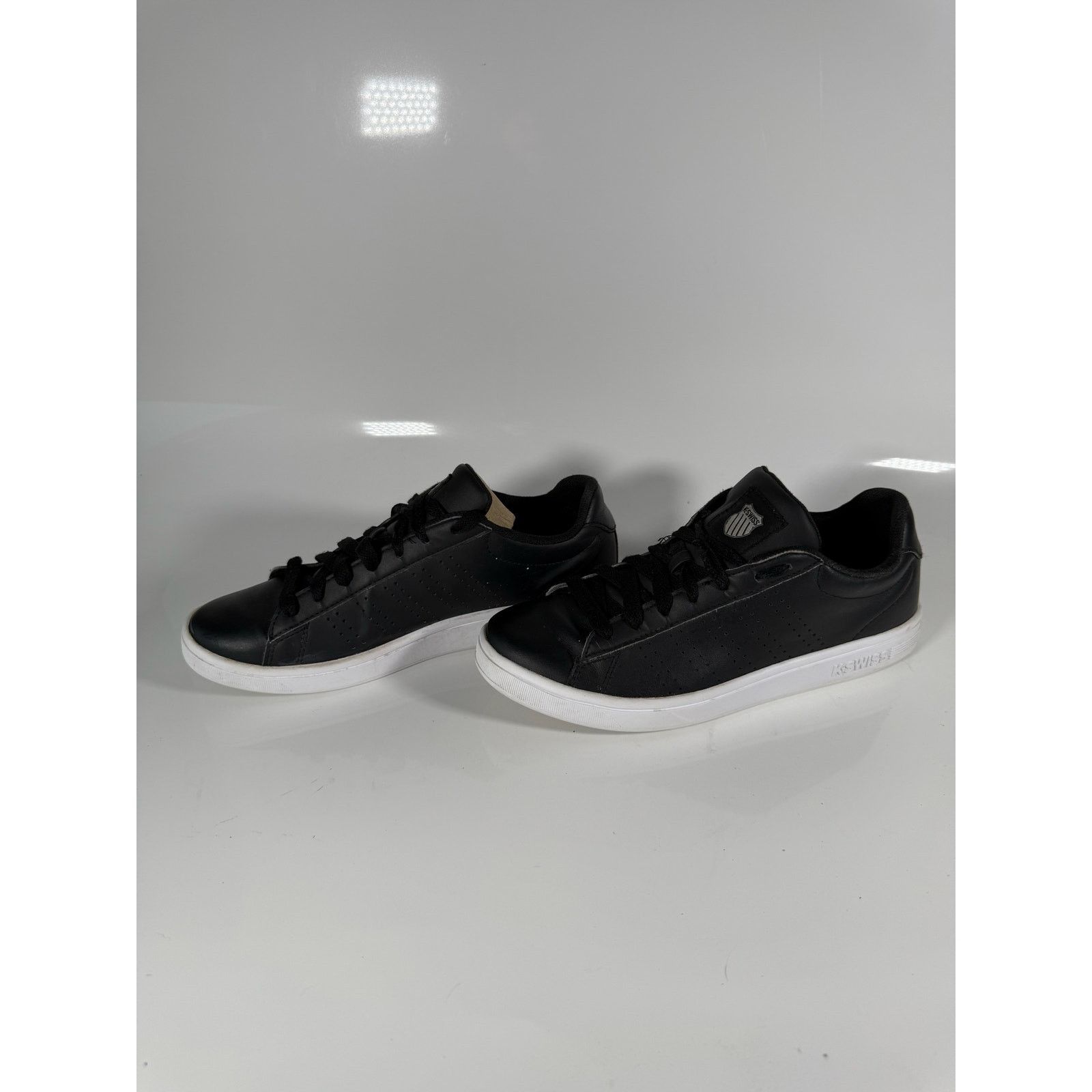 K-Swiss K-Swiss Court Pro II CMF Black Leather Low Top Men’s Size 10 Size US 8 / EU 41 - 1 Thumbnail