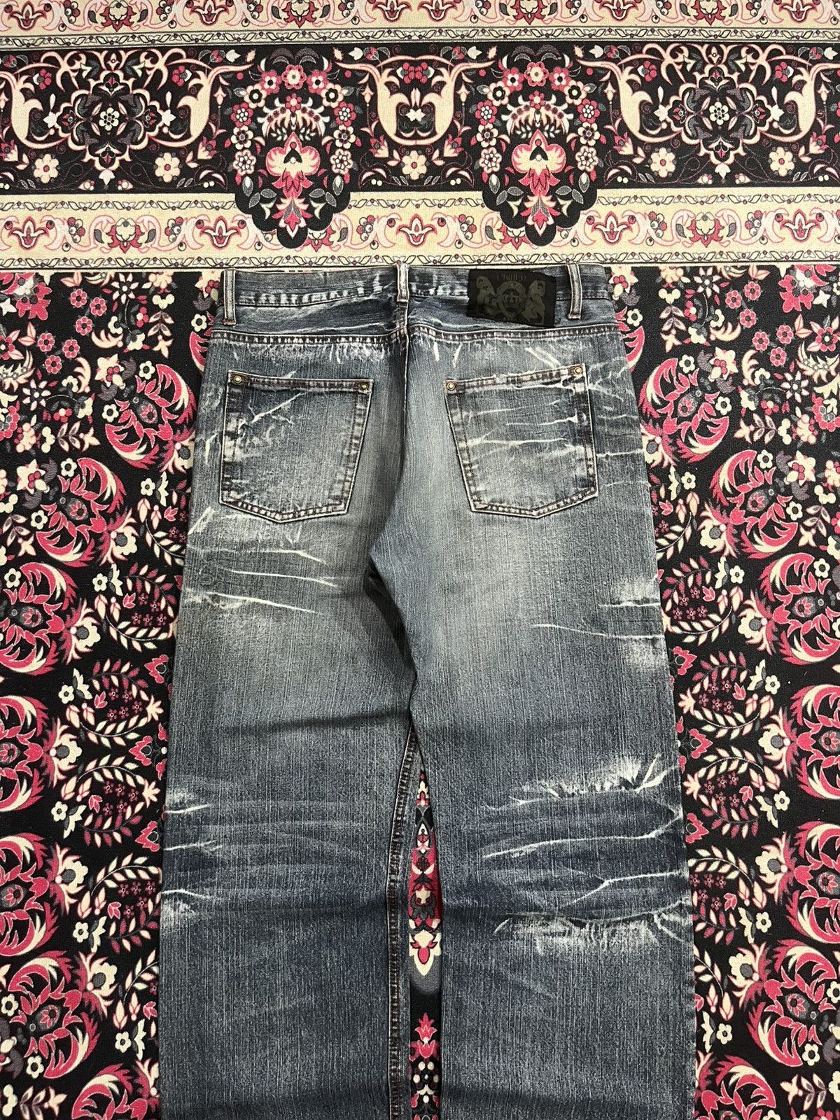 Le Grande Bleu (L.G.B.) ⚡️Distressed⚡️Vintage Lowbox “Michelin” Patches Whisker Jeans Size US 32 / EU 48 - 8 Thumbnail