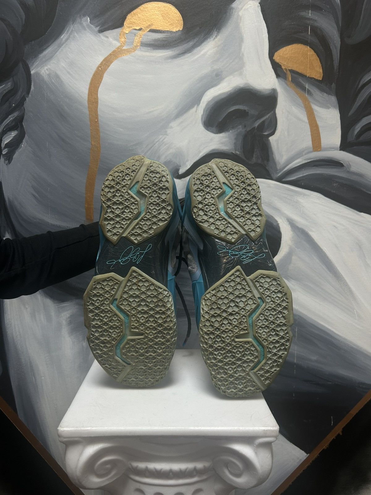 Designer nike lebron soldiers Size US 11 / EU 44 - 4 Thumbnail
