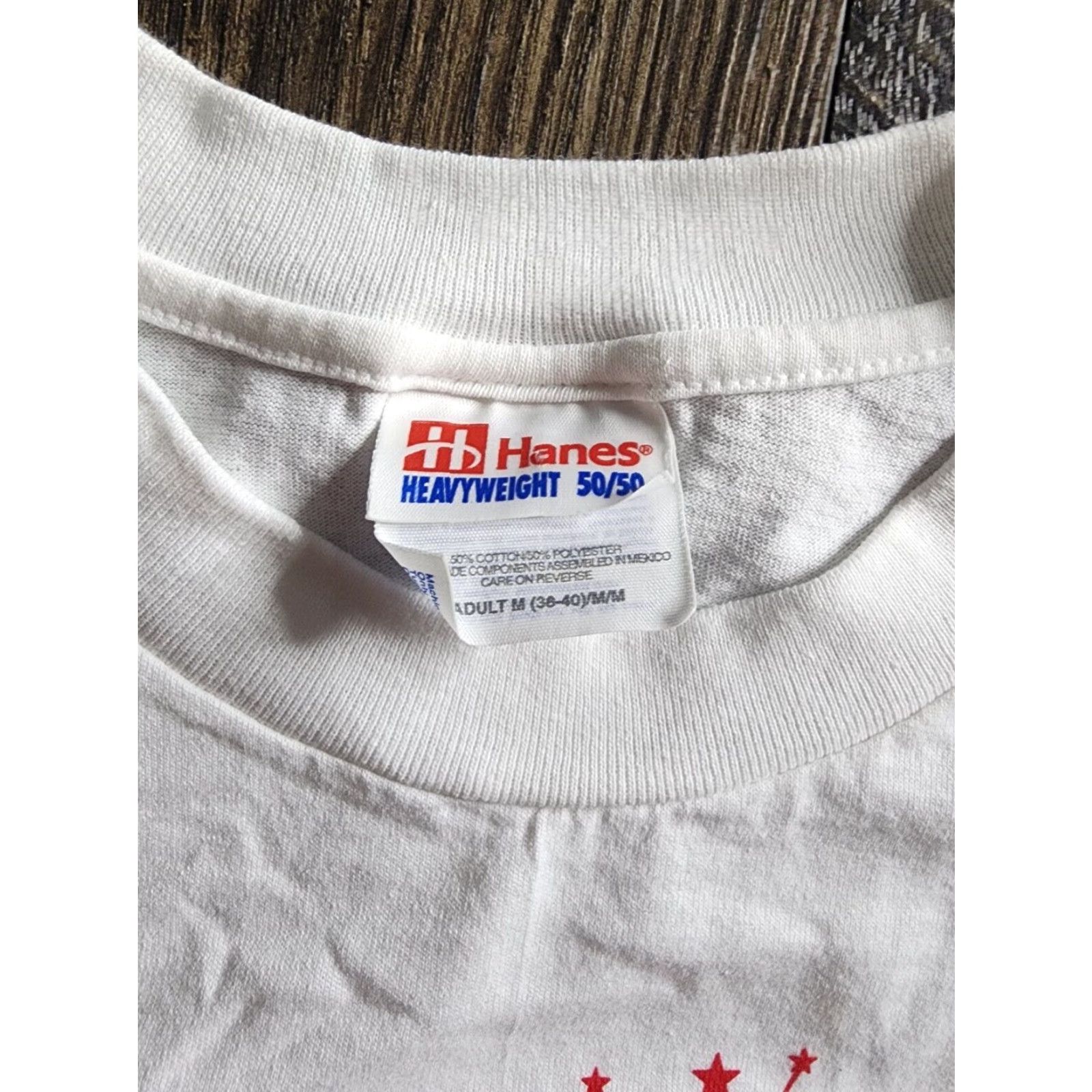 Vintage VINTAGE American Flag July 4th 2000 Bartow FL White Distressed Short Sleeve Mens Cotton T Shirt Size US M / EU 48-50 / 2 - 6 Thumbnail