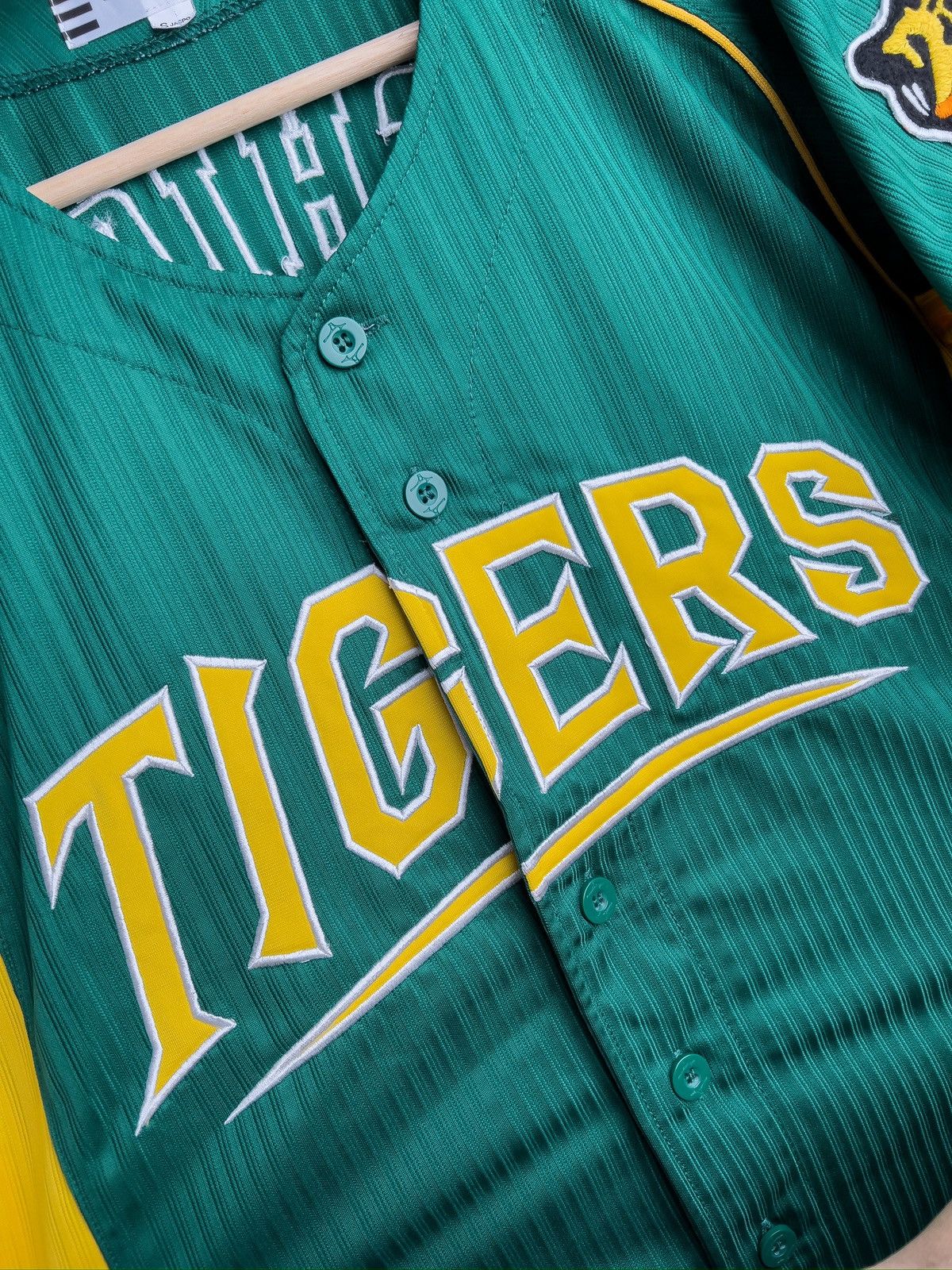 Japanese Brand Hanshin Tigers Nishioka Baseball Jersey Size US S / EU 44-46 / 1 - 4 Thumbnail