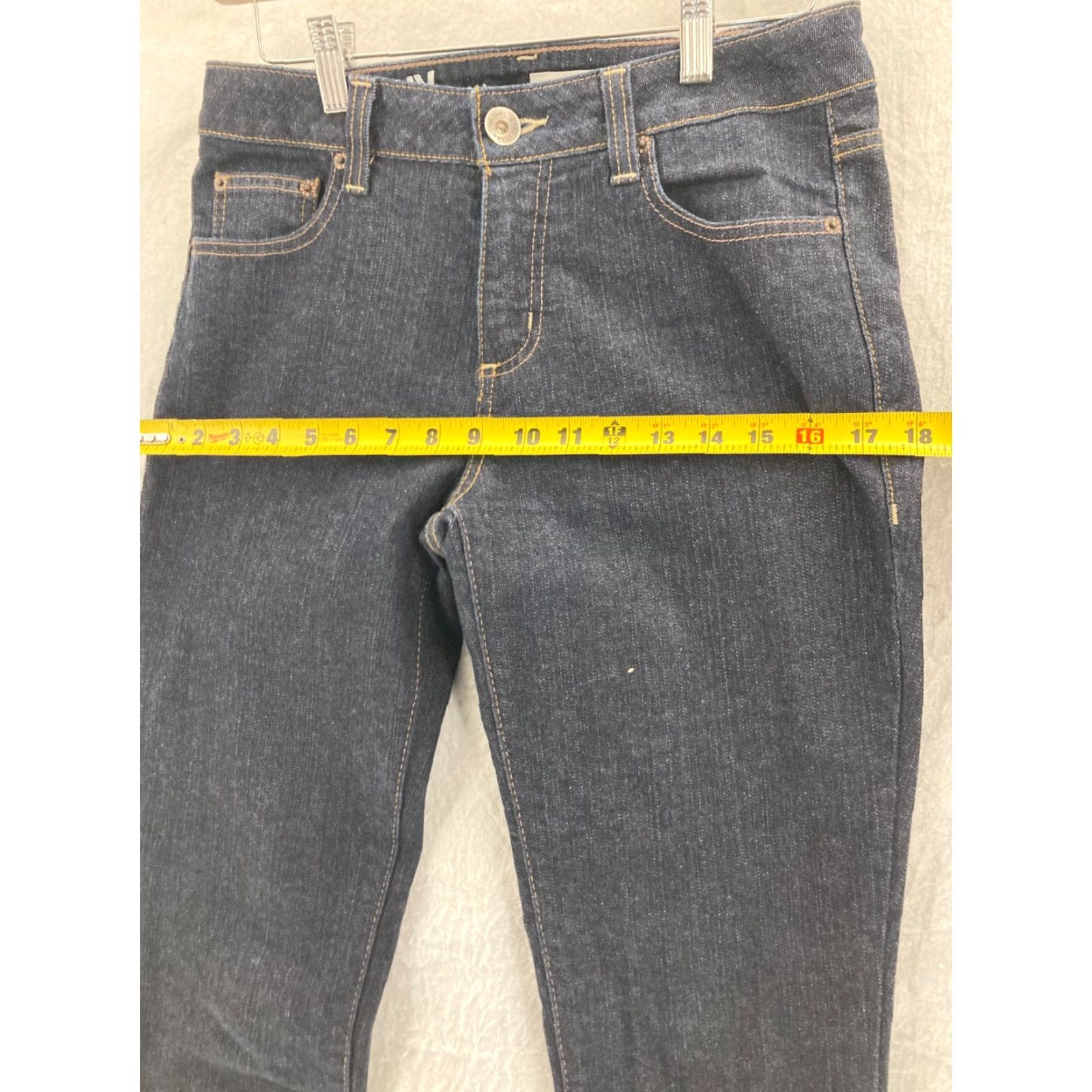 DKNY DKNY Jeans Womens 6R Soho Dark Wash Faux Pockets Denim Regular Straight 29x33 Blue/Dark 90s Bohemian Mens Girls Size 28" / US 6 / IT 42 - 3 Thumbnail