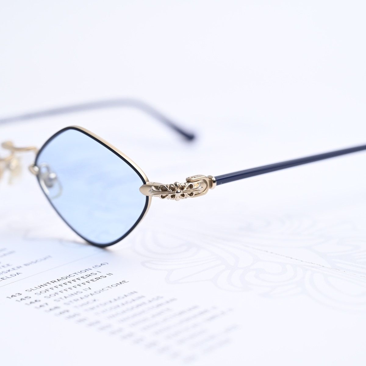 CHROME HEARTS DIAMOND DOG SUNGLASSES