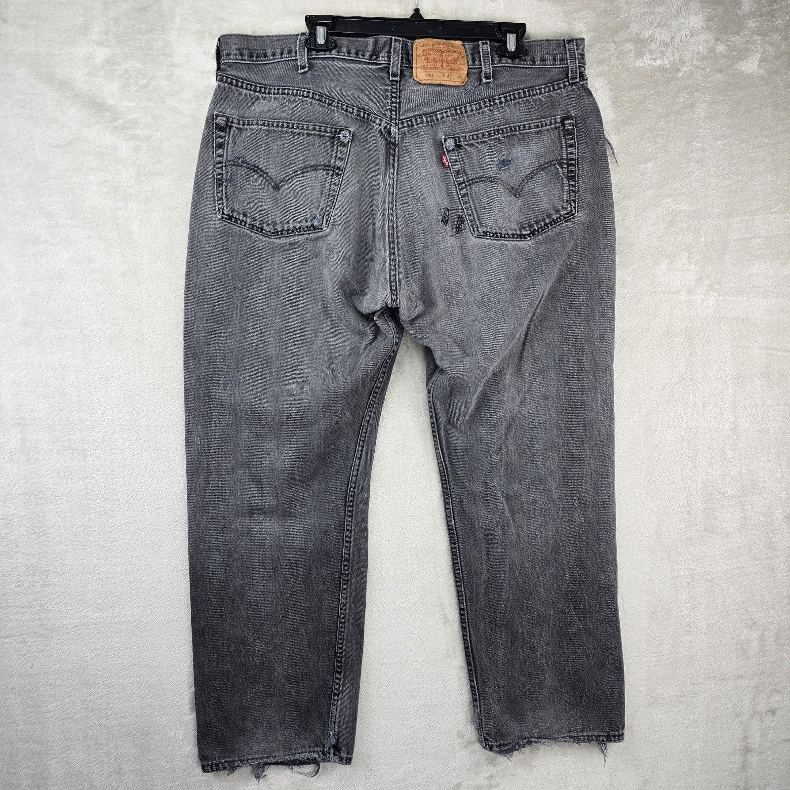Levi's Vintage Levis 501 Jeans 42x30 Fits 39x28 Thrashed Distressed Size US 39 - 9 Thumbnail