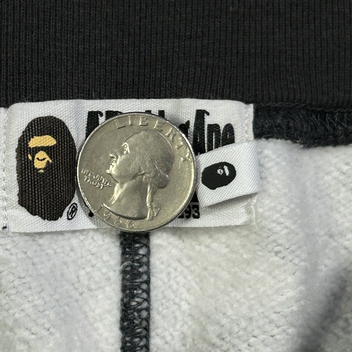 Bape BAPE Sweatpants Size US 30 / EU 46 - 5 Thumbnail