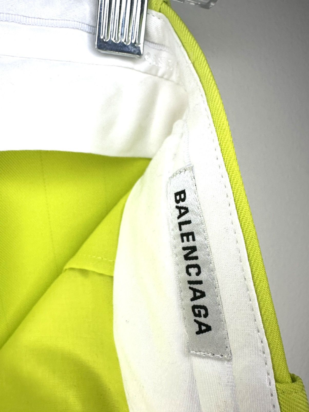 Balenciaga Balenciaga neon yellow trousers Size 28" / US 6 / IT 42 - 10 Thumbnail