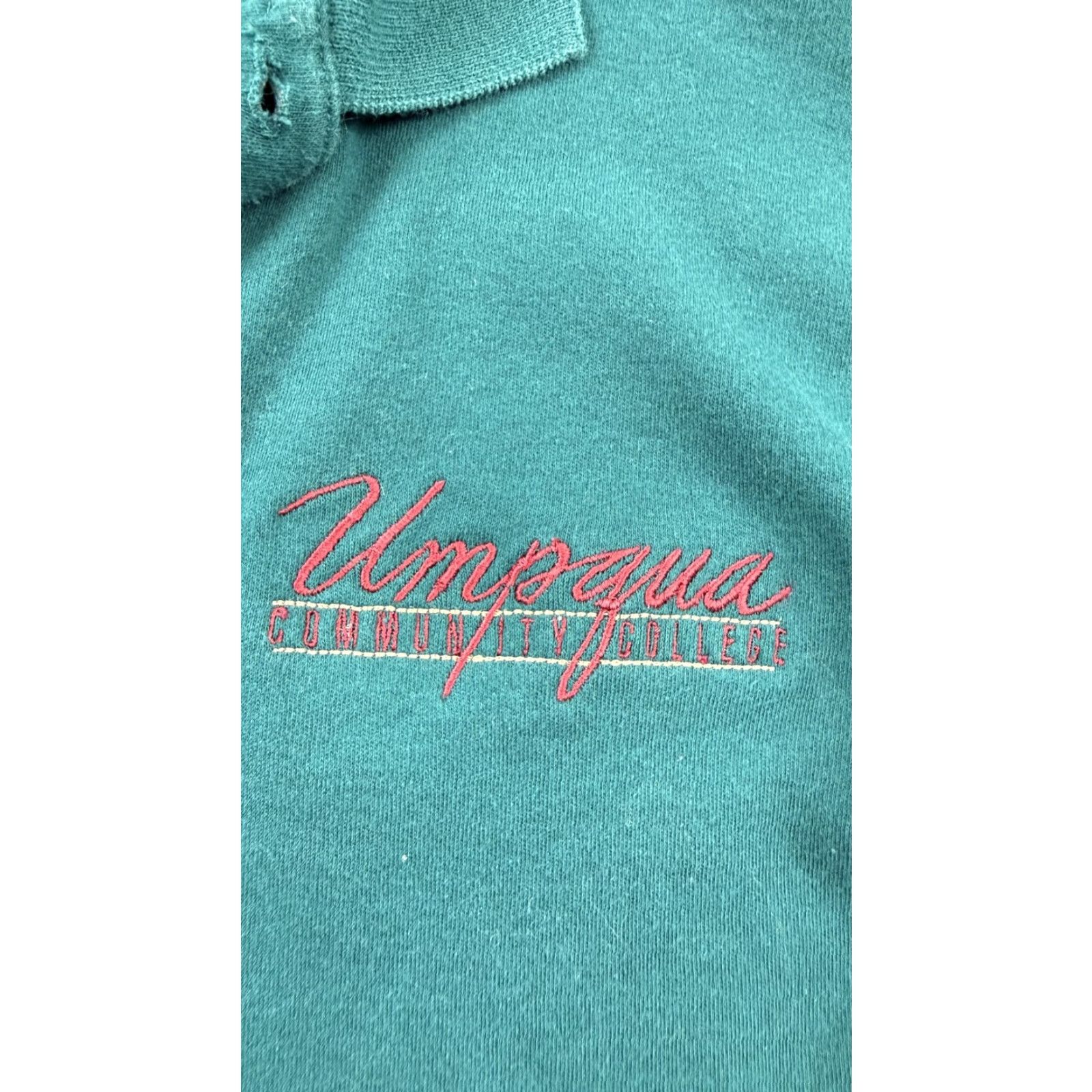 Vintage VINTAGE Outer Banks Polo Shirt Mens M Green College 90s Umpqua Community College Polo Shirt Mens Green 90s Size US M / EU 48-50 / 2 - 4 Thumbnail