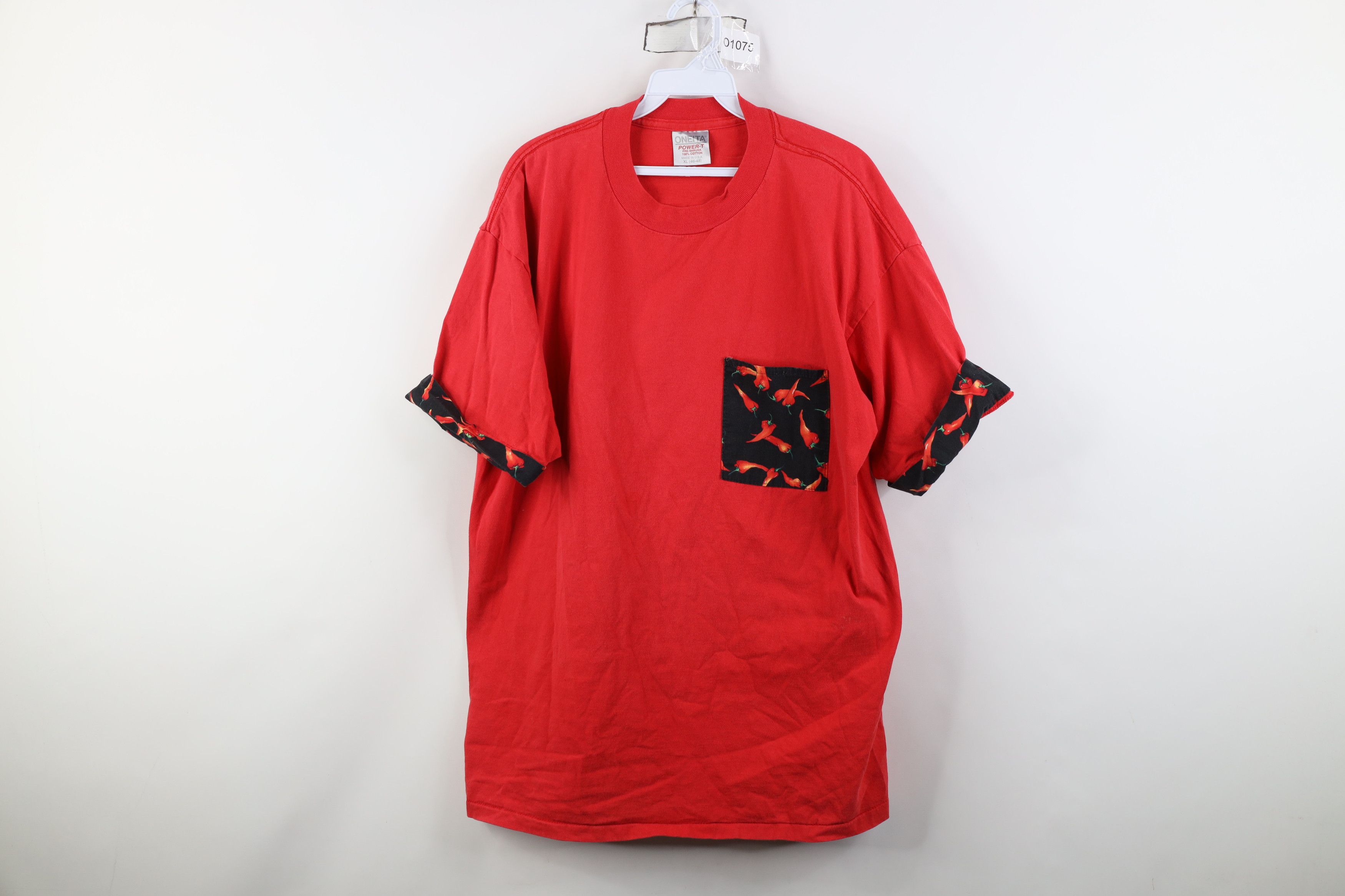 Vintage Vintage 90s Streetwear Hot Chili Peppers Pocket T-Shirt USA Size US XL / EU 56 / 4 - 1 Thumbnail