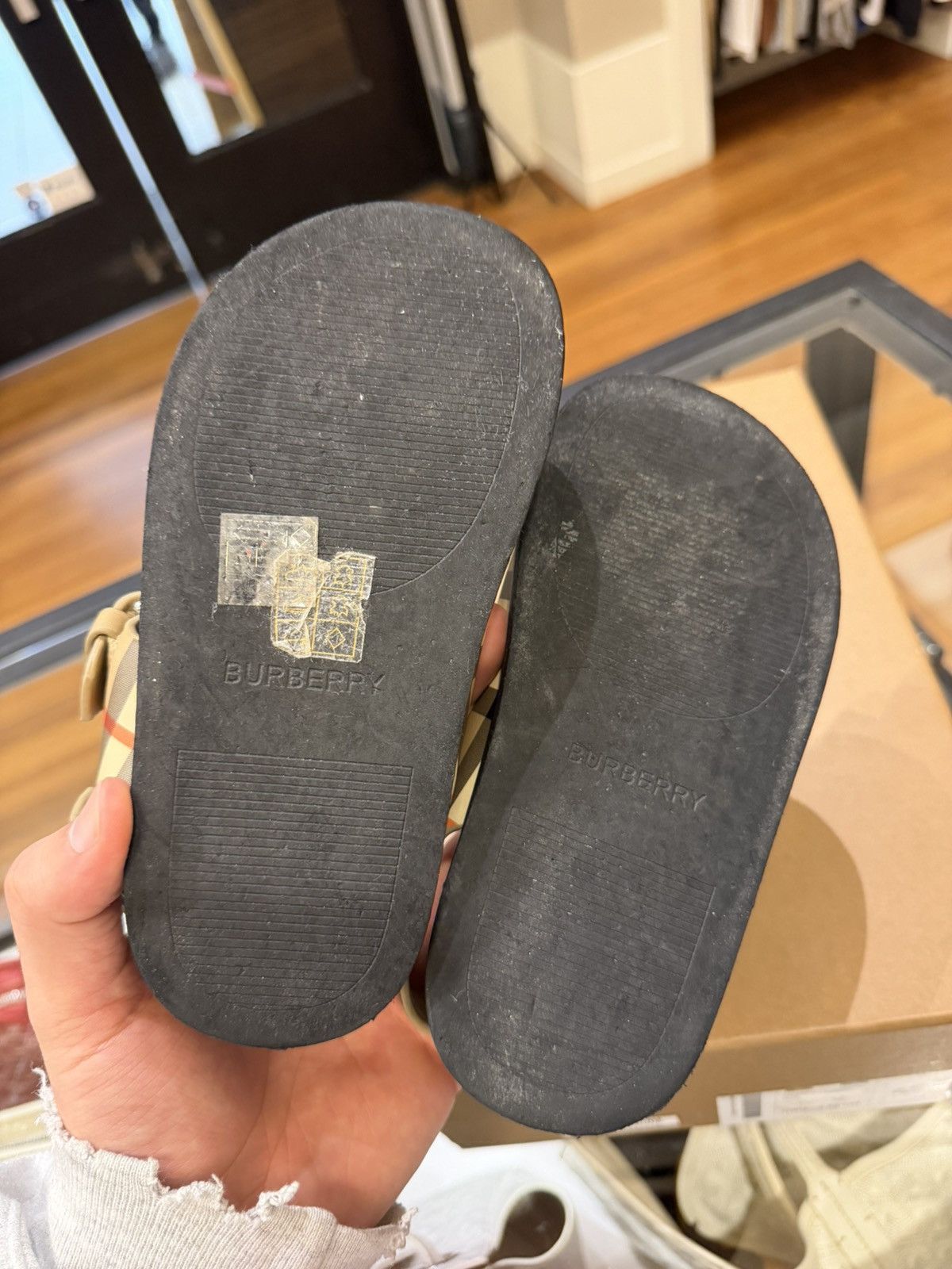 Burberry Burberry KIDS Bertha Checkered Sandals (12C) Size US 5 / EU 37 - 7 Thumbnail