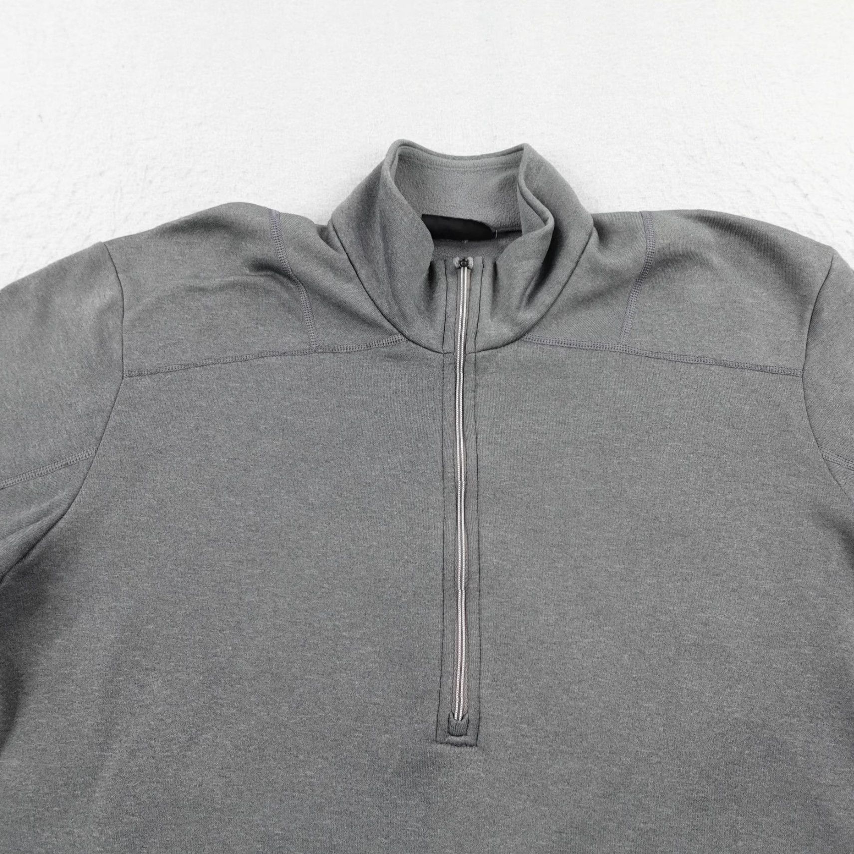 Patagonia VINTAGE Patagonia Sweater Men Medium Gray 1/4 Zip Fleece Pullover Hiking Outdoor Pullover Knit 1/4 Zip Gray Men Size US L / EU 52-54 / 3 - 2 Thumbnail