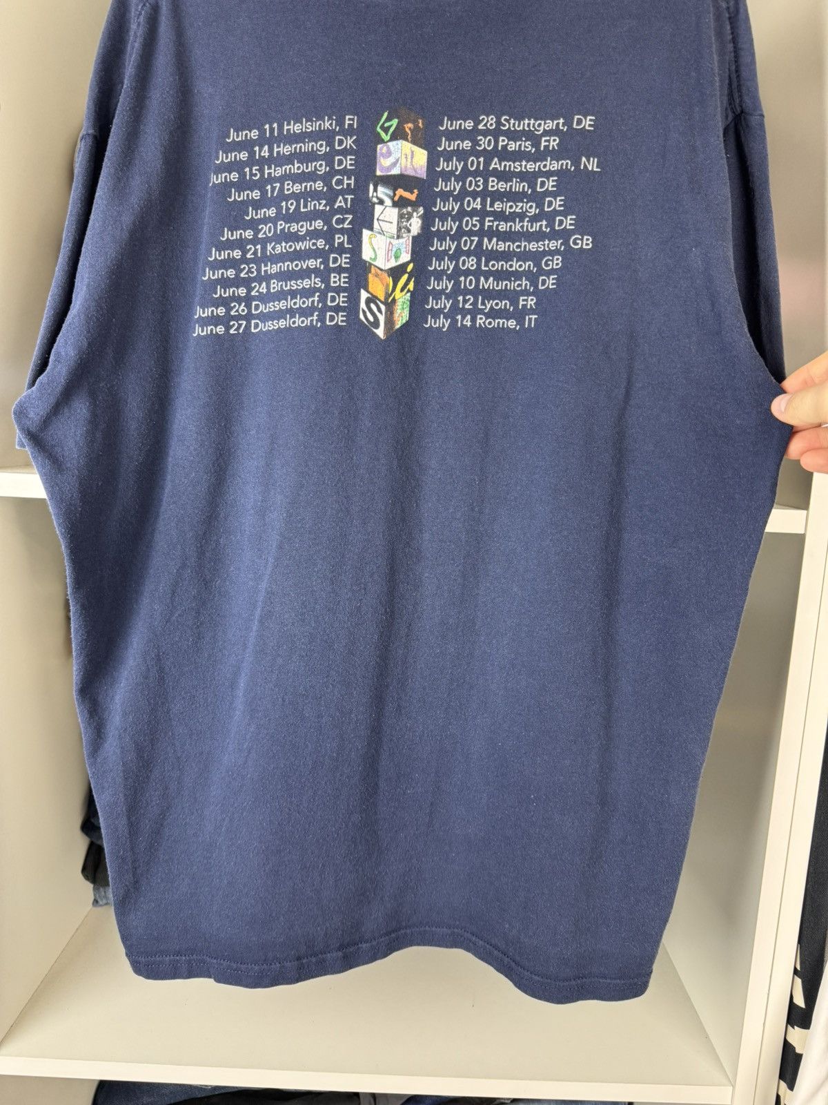 Band Tees Genesis “Turn It On Again" The Tour 2007 T-shirt Size US L / EU 52-54 / 3 - 25 Thumbnail