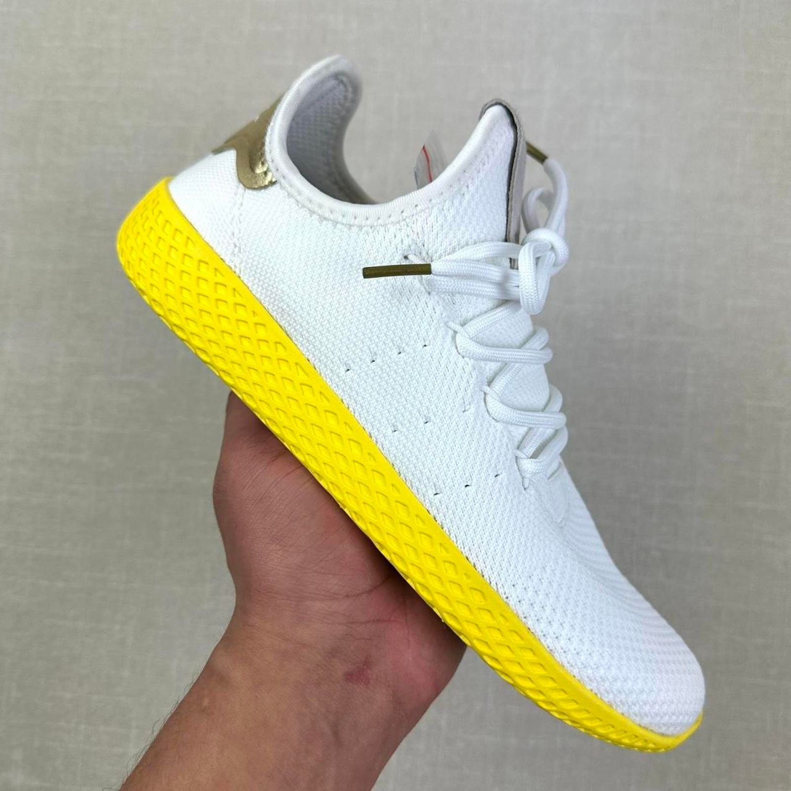 Adidas 🟡 adidas Tennis HU "Pharrell White Yellow" 7W Size US 7 / IT 37 - 1 Thumbnail