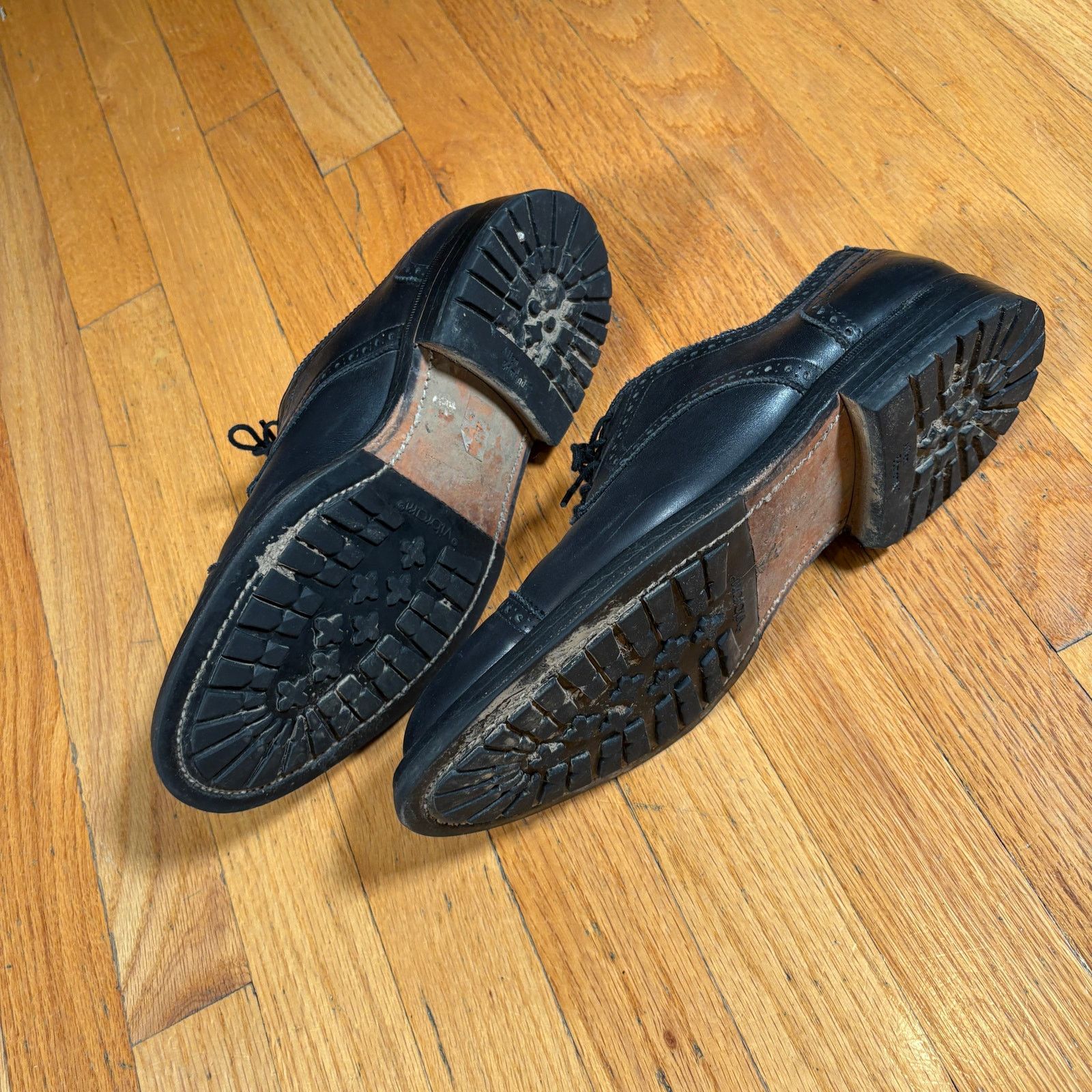 Allen Edmonds Allen Edmonds Black Wingtip Leather Dress Shoes Lug Sole Size US 10 / EU 43 - 5 Thumbnail