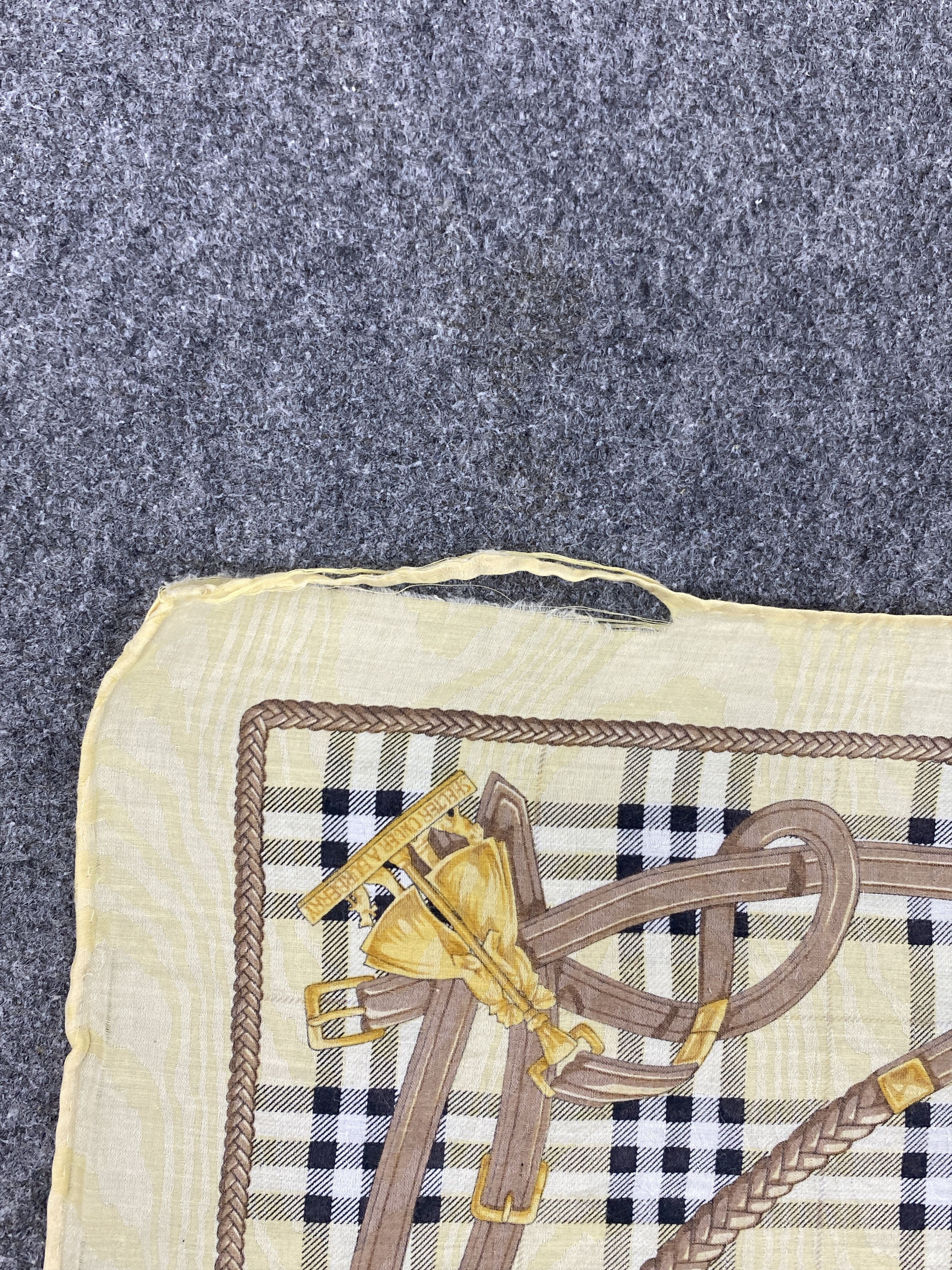 Burberry Burberry Novacheck Handkerchief Bandana Neckerchief HKC0377 Size ONE SIZE - 8 Thumbnail