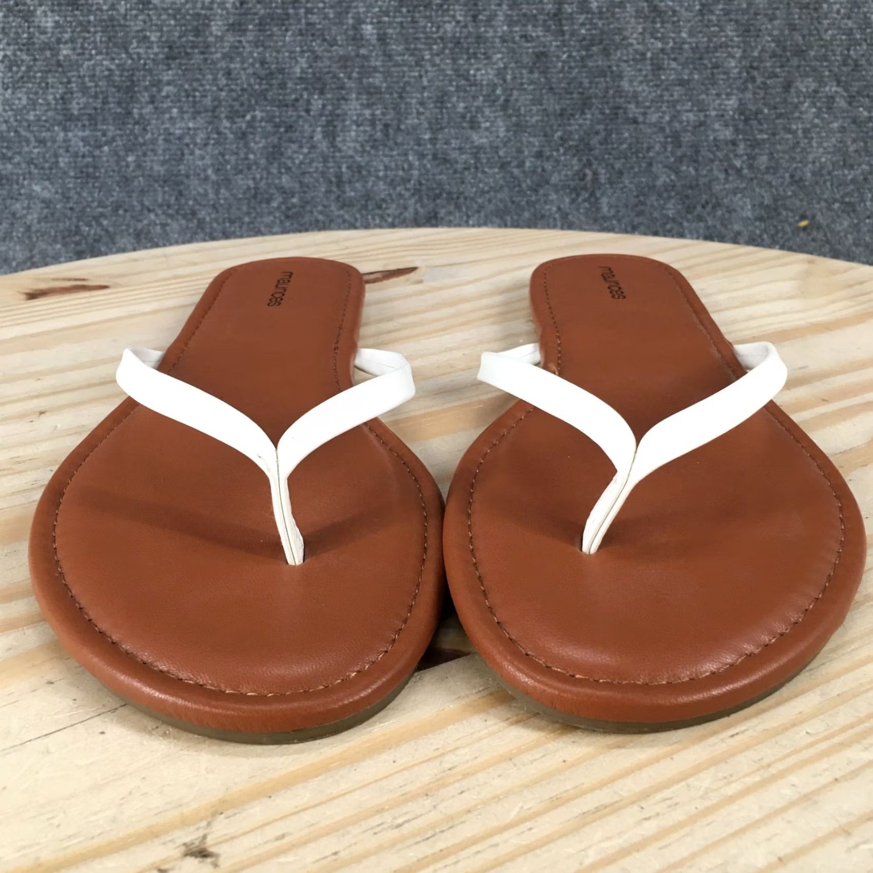 Vintage Maurices Flip Flop Sandals Women 10 Toe Post Casual Flat White Brown Pattern Solid Shallow Thong Womens Size US 10 / IT 40 - 4 Thumbnail