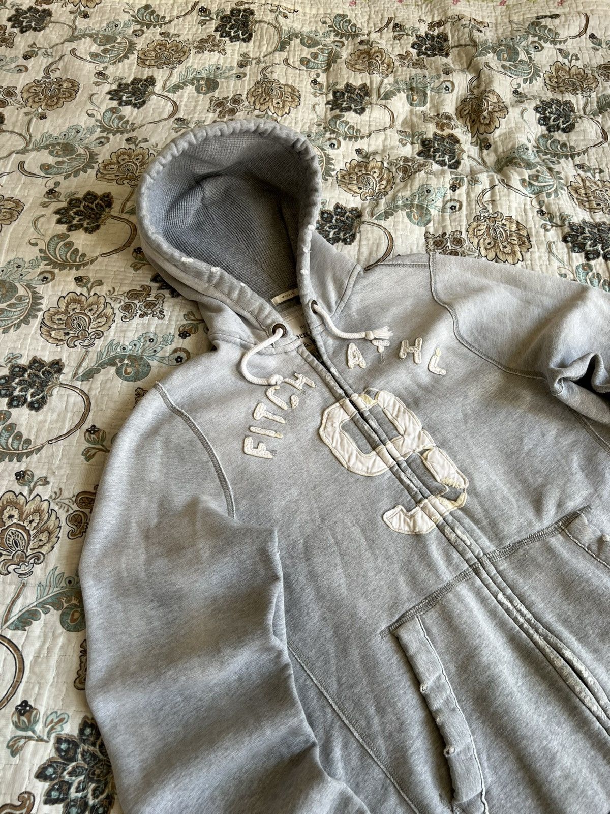 Abercrombie & Fitch Crazy Vintage Abercrombie & Fitch Faux Fur distressed Zip Size US XL / EU 56 / 4 - 4 Thumbnail