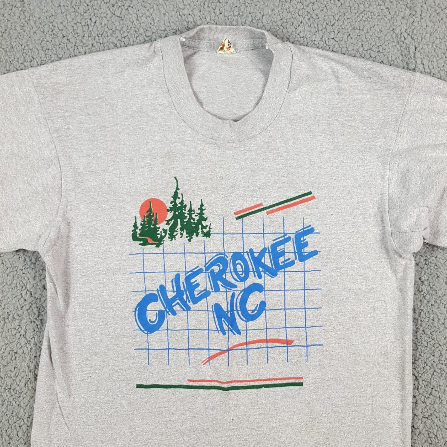 Vintage VINTAGE 80s Screen Stars Cherokee NC Outdoor Nature T-Shirt XS Gray USA Made Retro Mens Size US XS / EU 42 / 0 - 2 Thumbnail