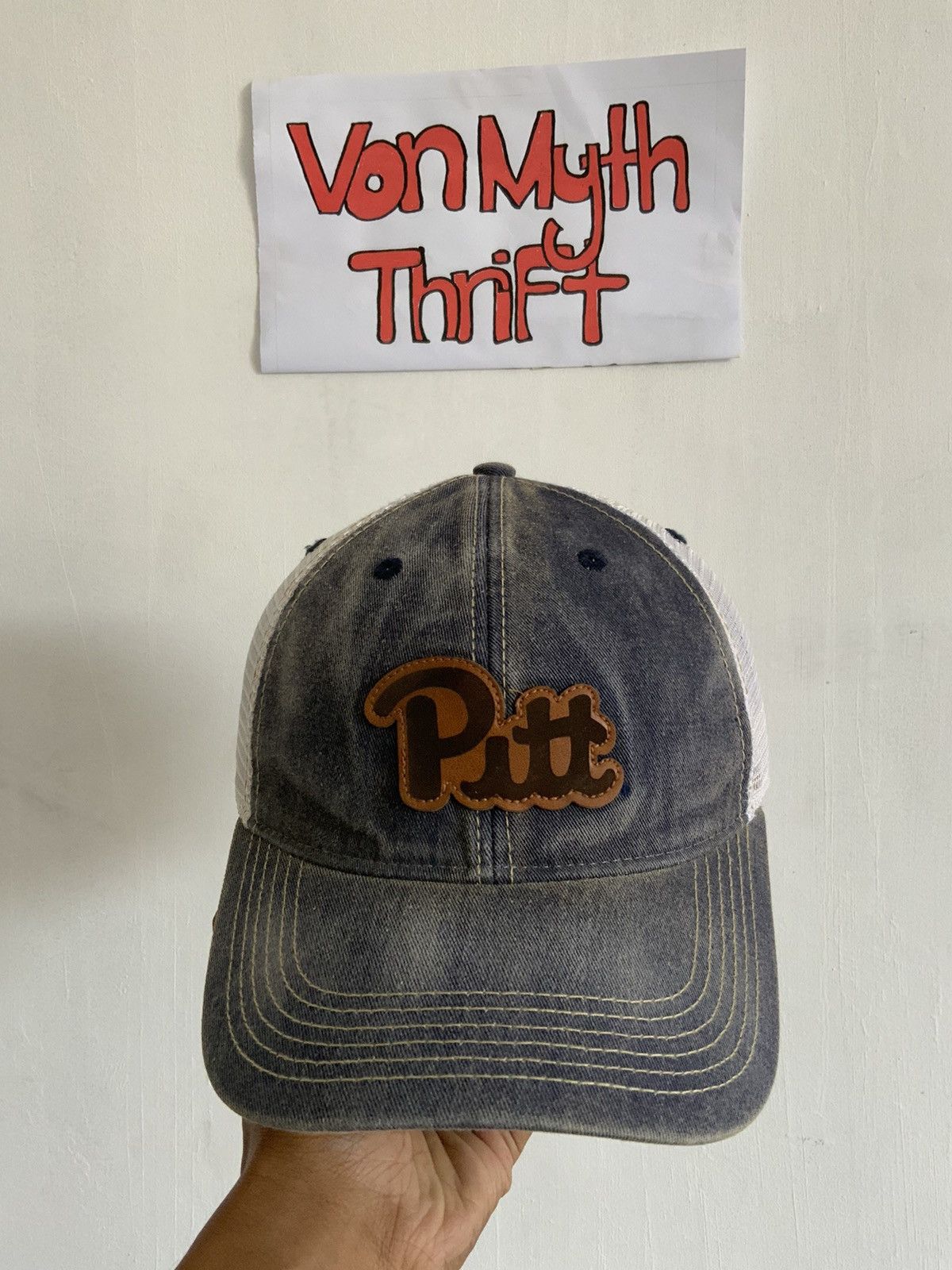 Vintage Vintage Pitt fade Denime Trucker Hat by Legacy Taiwan ROC Size ONE SIZE - 5 Thumbnail