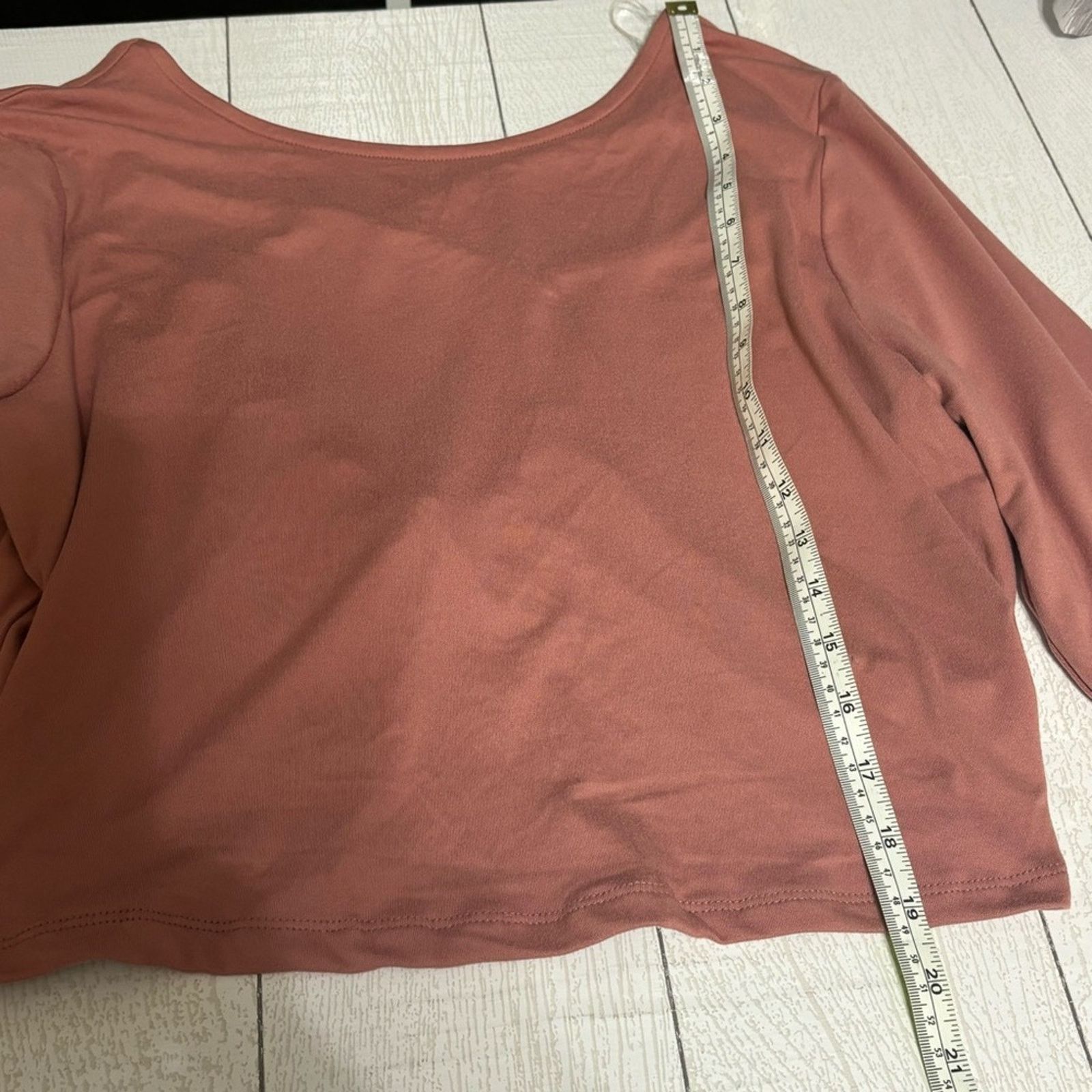 Other Fashion Nova Rose Back Cutout Cross Strap Crop Top 2X NWT Size XXL / US 16-18 / IT 52-54 - 9 Thumbnail