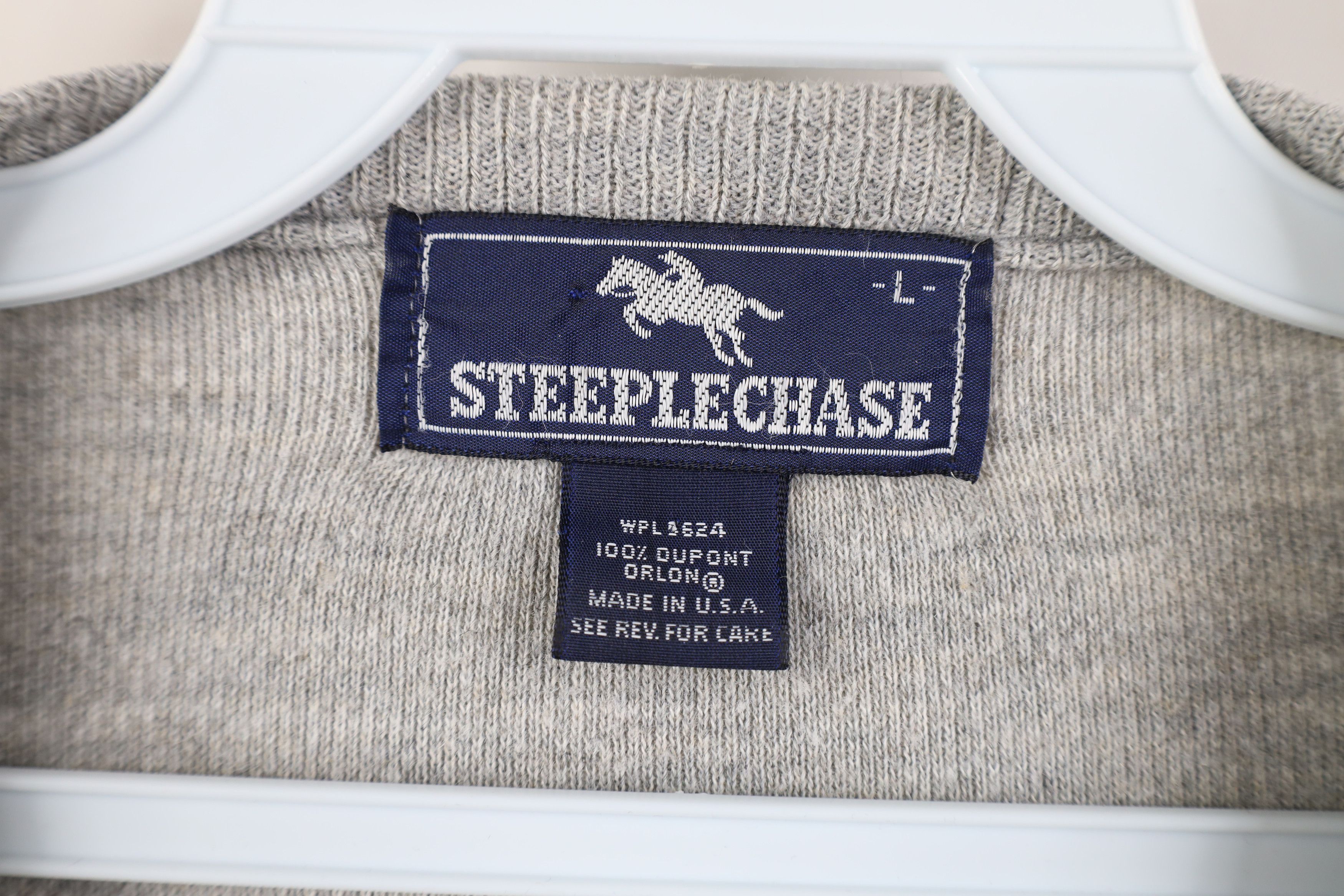 Vintage Vintage 70s Streetwear Knit V-Neck Sweater Heather Gray USA Size US L / EU 52-54 / 3 - 7 Thumbnail