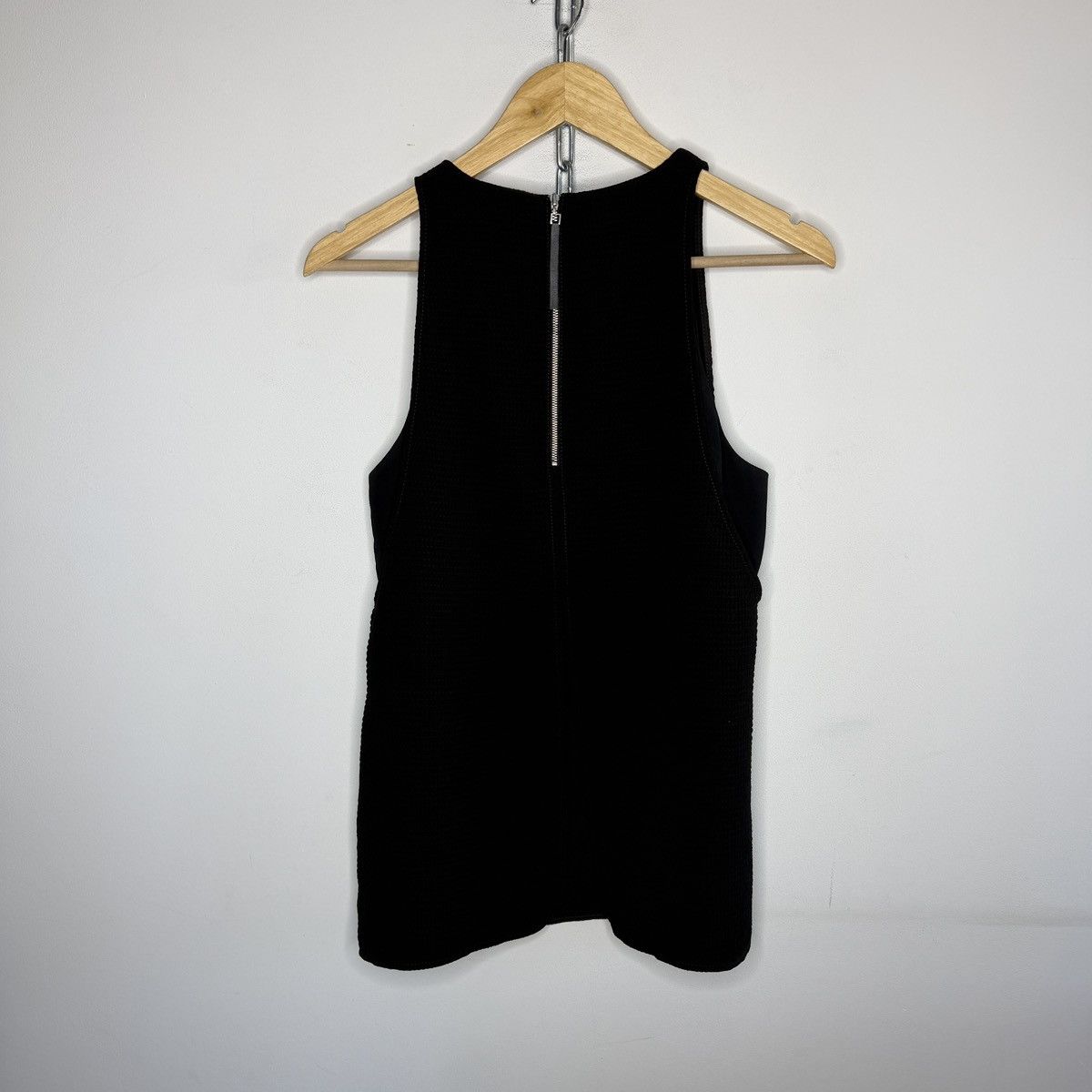 Helmut Lang Vintage Brand Helmut Lang Sleeveless Top 2000s Size M / US 6-8 / IT 42-44 - 6 Thumbnail