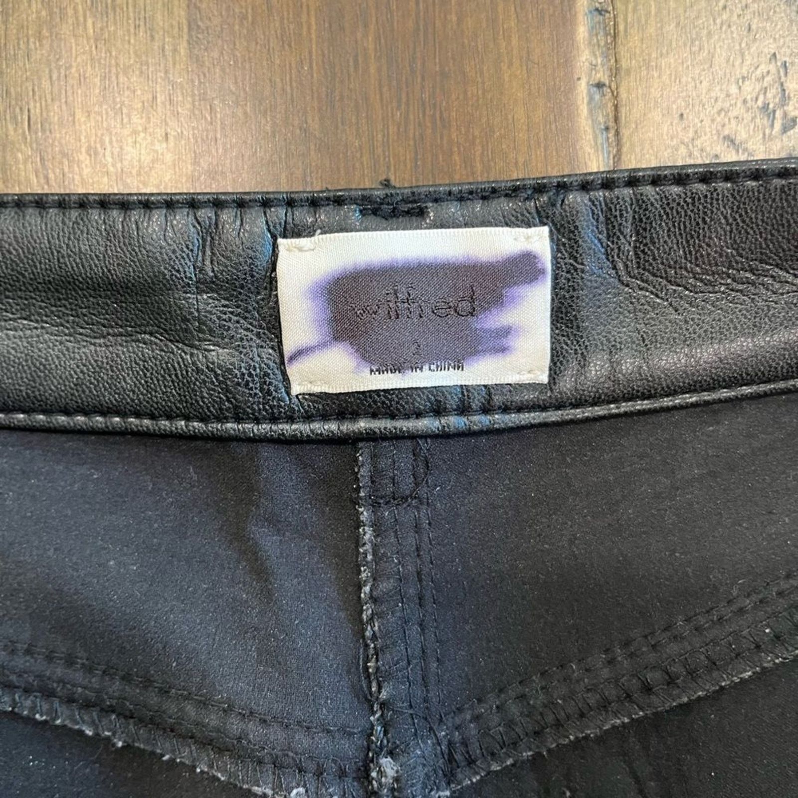 Vintage Wilfred Aritzia The Melina Vegan Leather Cropped Pants Sz 2 Size 26" / US 2 / IT 38 - 11 Thumbnail