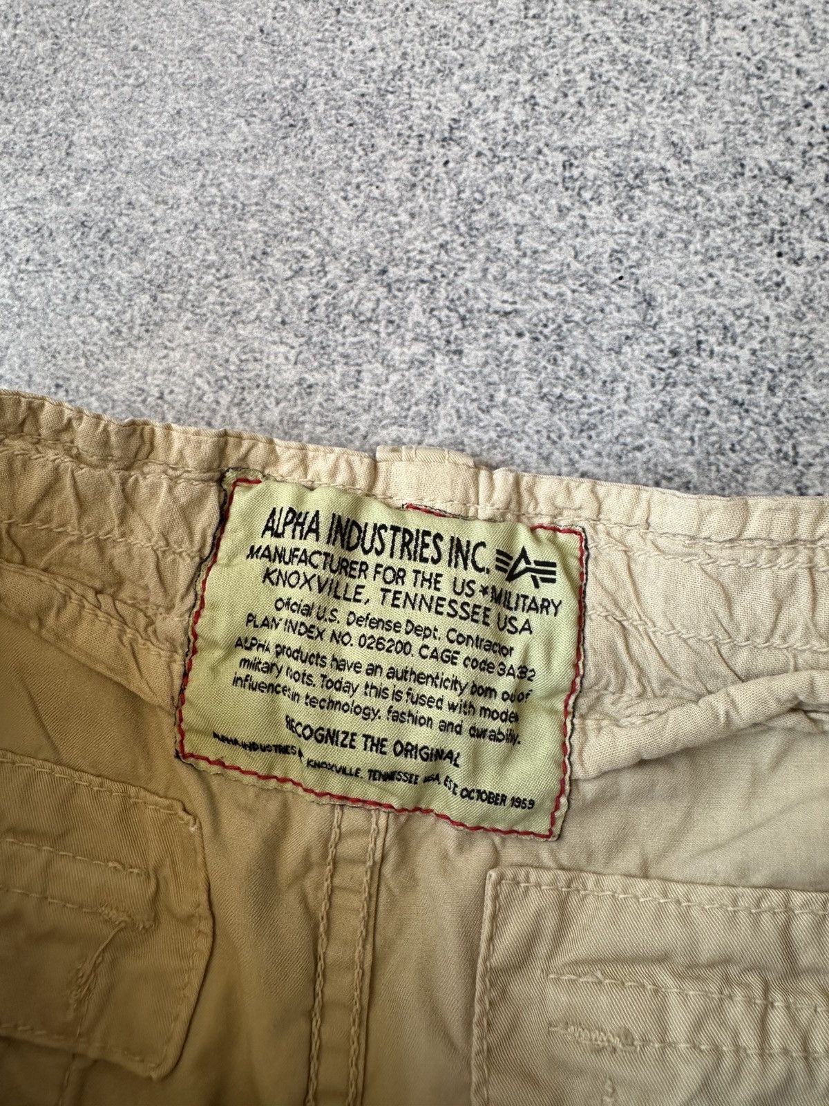 Alpha Industries × Vintage Vintage Alpha Industries Cargo Shorts Size US 32 / EU 48 - 5 Thumbnail