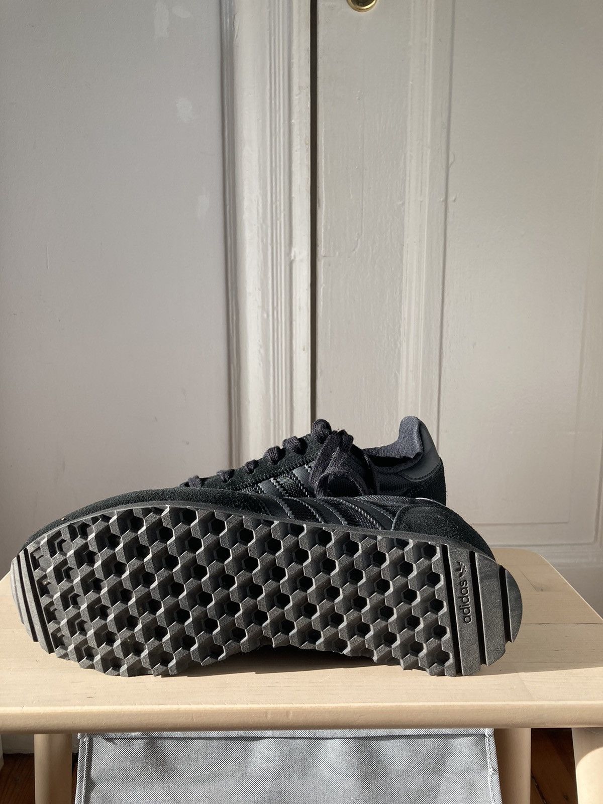 Adidas Adidas Haven Sneaker Size US 10 / EU 43 - 9 Thumbnail