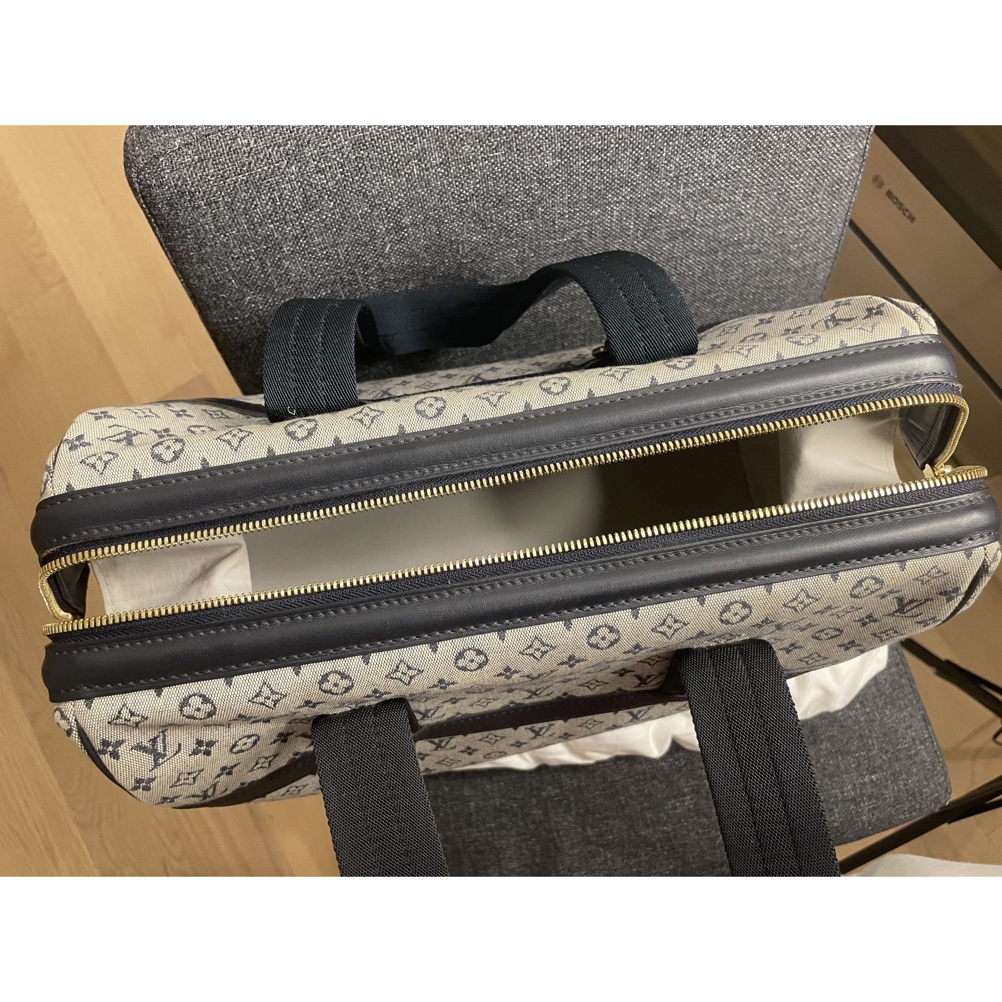 Louis Vuitton Louis Vuitton Monogram Canvas Speedy 35 Handbag With Leather Size ONE SIZE - 3 Thumbnail