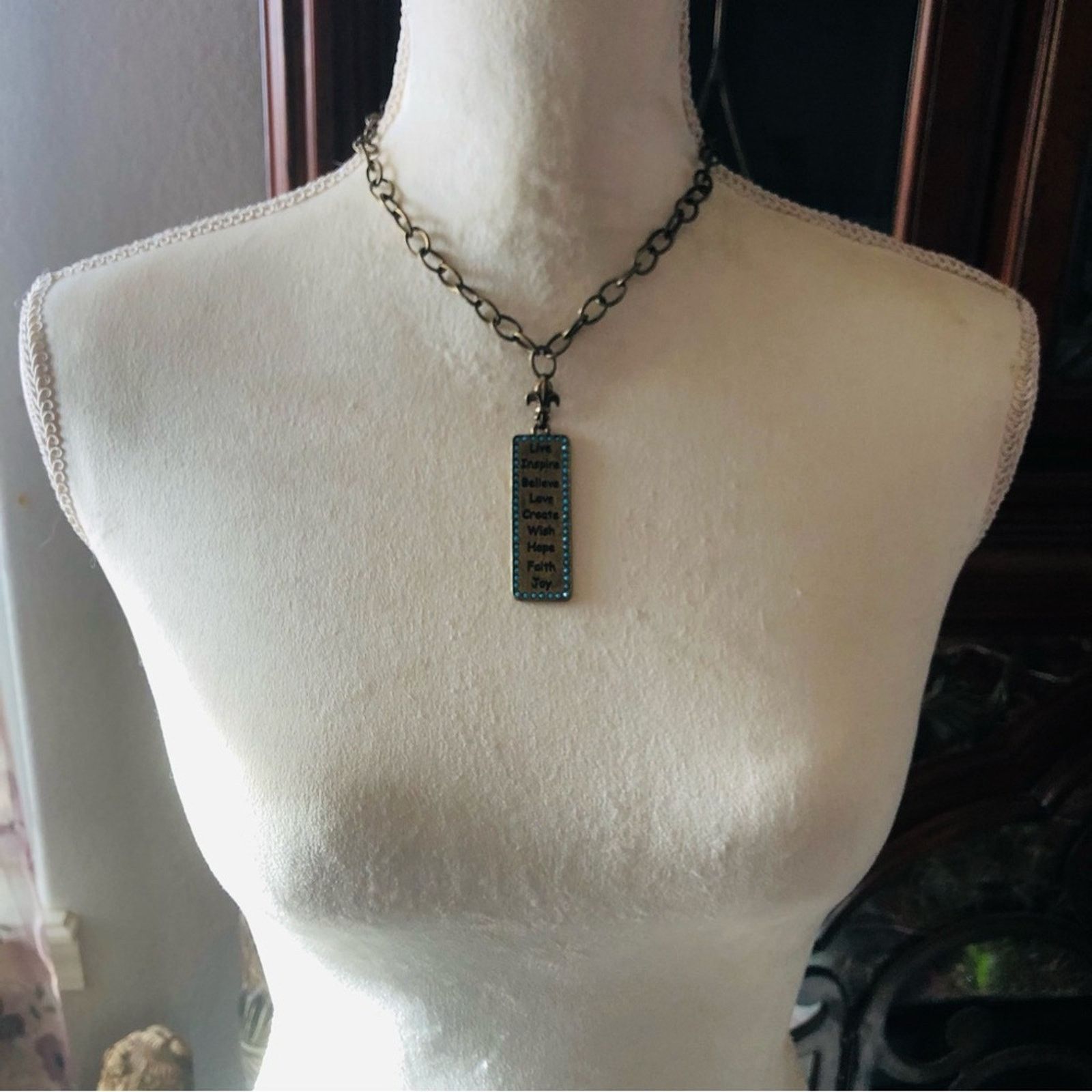 Jewelry Sisi Amber brass tone inspirational necklace Size ONE SIZE - 6 Thumbnail