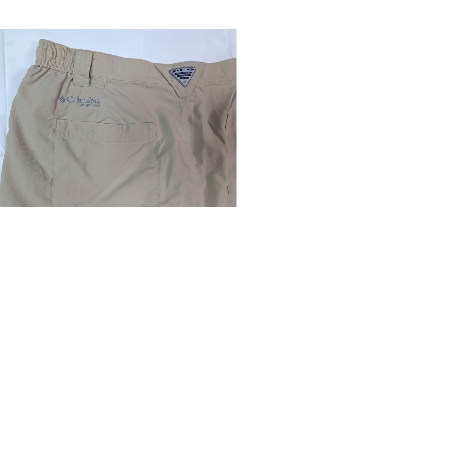 Vintage Columbia PFG Shorts OMNI-SHADE Fishing Hiking Men 40 x 10 Beige Lightweight Cargo Shorts Regular Mens Size US 40 / EU 56 - 9 Thumbnail