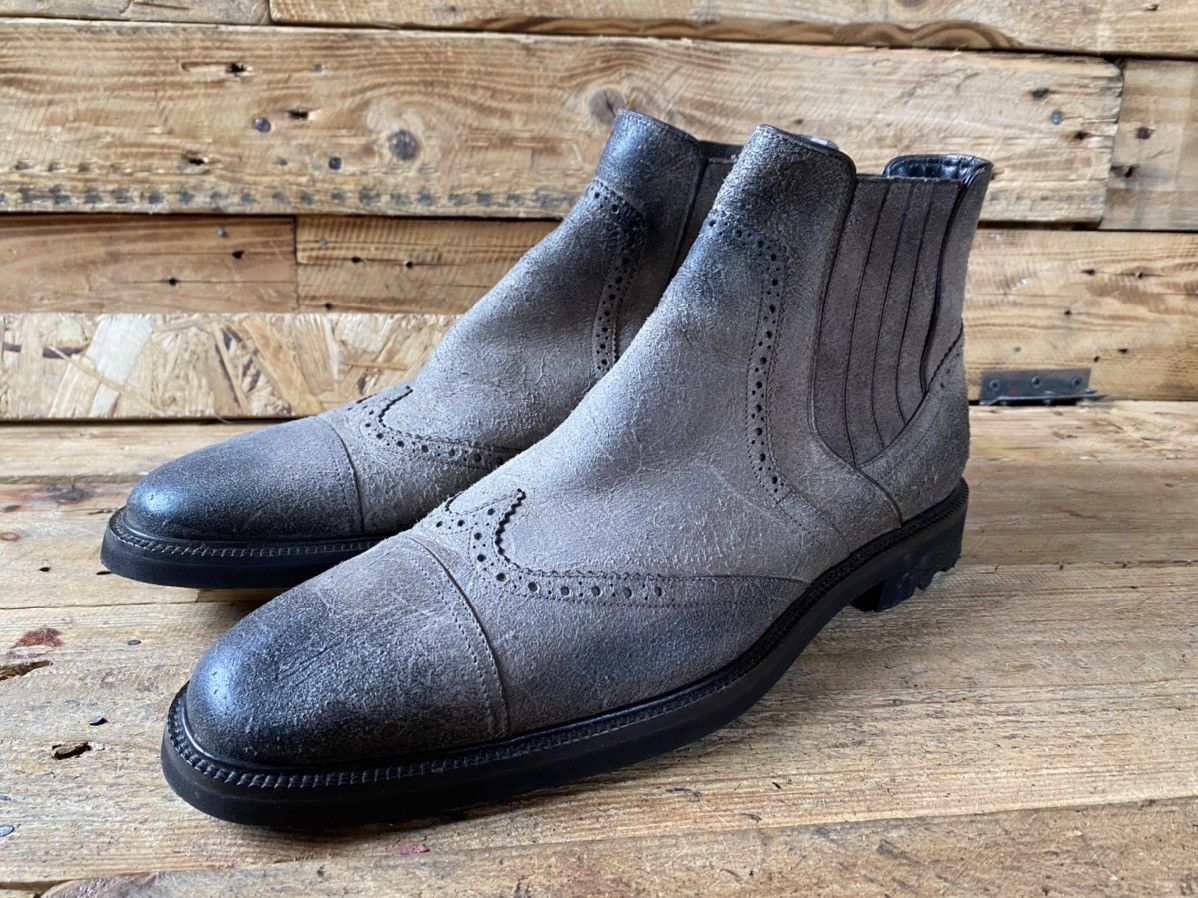 Dolce & Gabbana Dolce gabbana distressed suede gray chelsea boots Size US 10 / EU 43 - 2 Thumbnail