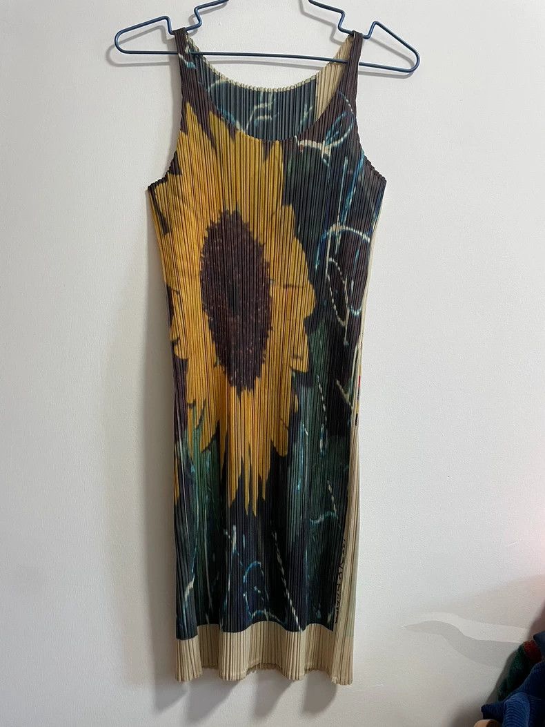Issey Miyake Issey Miyake size:one size Yellow sunflower dress Size S / US 4 / IT 40 - 1 Thumbnail