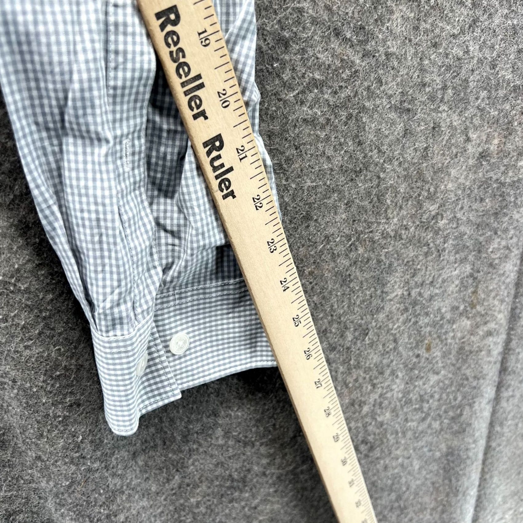 Calvin Klein Calvin Klein Shirt Mens XL Gray Button-Down Gingham Slim Fit Stretch Oxford Button-Up Casual/Workwear Mens XL Gray Calvin Klein Shirt Size US XL / EU 56 / 4 - 6 Thumbnail