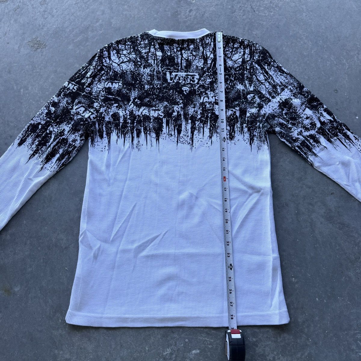 Vans Vintage Y2K Vans Skulls Punk Thermal Long Sleeve Shirt Large Size US L / EU 52-54 / 3 - 6 Thumbnail