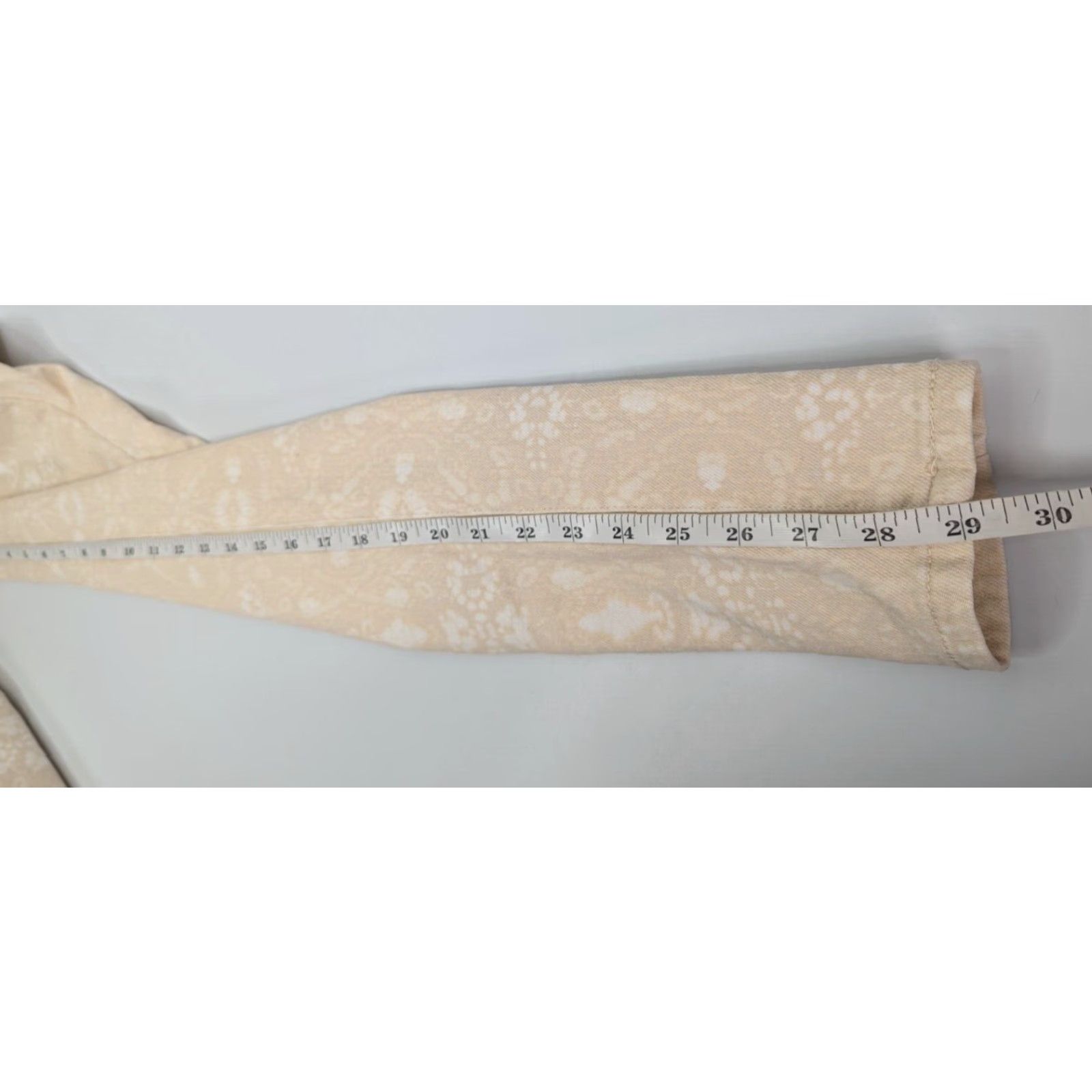 Levi's Levi's Leggings Women's Jeans Inseam 29” Ivory 4 Cotton/Elastane Solid Zip 27Wx32L Printed Cream and White Women Mens Girls Size 27" / US 4 / IT 40 - 5 Thumbnail