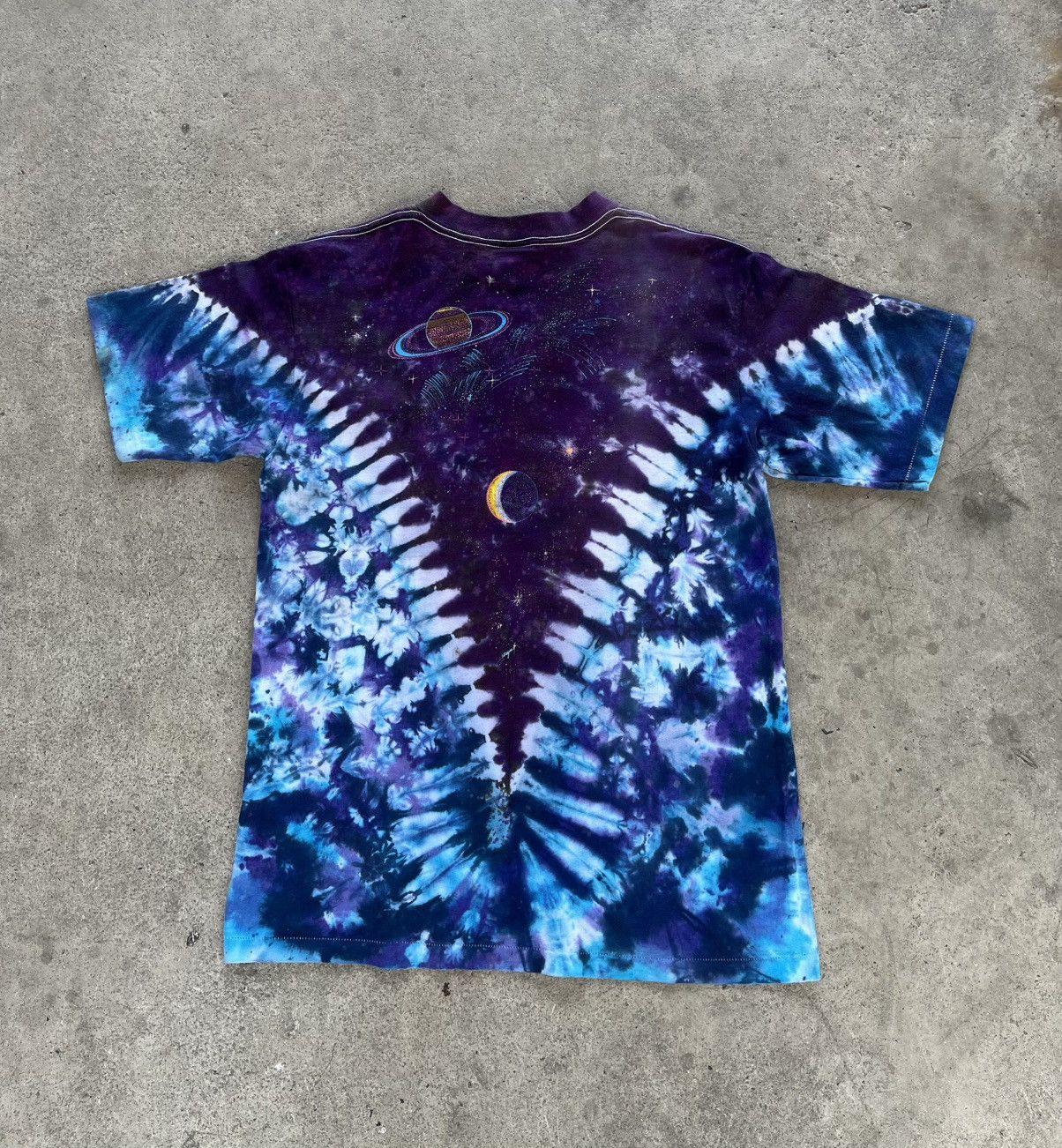 Vintage Liquid blue Space t- shirt 90’s Size US L / EU 52-54 / 3 - 8 Thumbnail