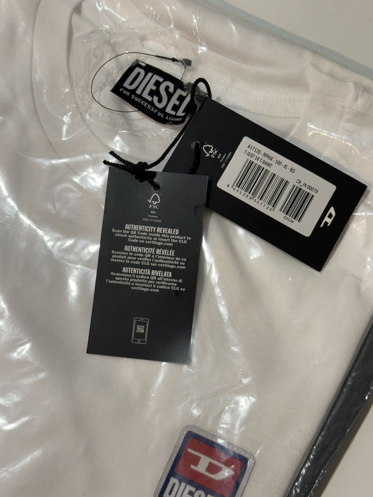 Diesel Diesel t-shirt with patch logo white US L Size US L / EU 52-54 / 3 - 3 Thumbnail