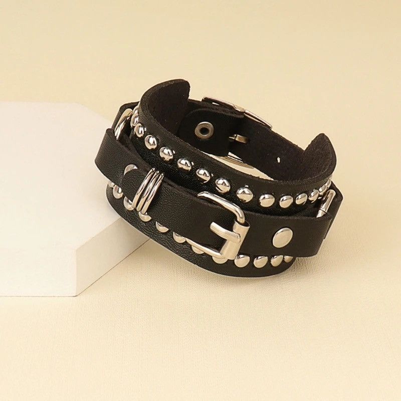 Vintage Leather Studded Bracelet Studded Armband Rivets Bracelet Size ONE SIZE - 3 Thumbnail