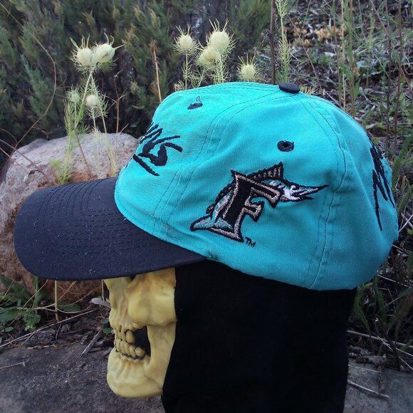 MLB × Vintage Vintage 90s Florida Marlins Two Tone Snap Back Hat Size ONE SIZE - 2 Thumbnail
